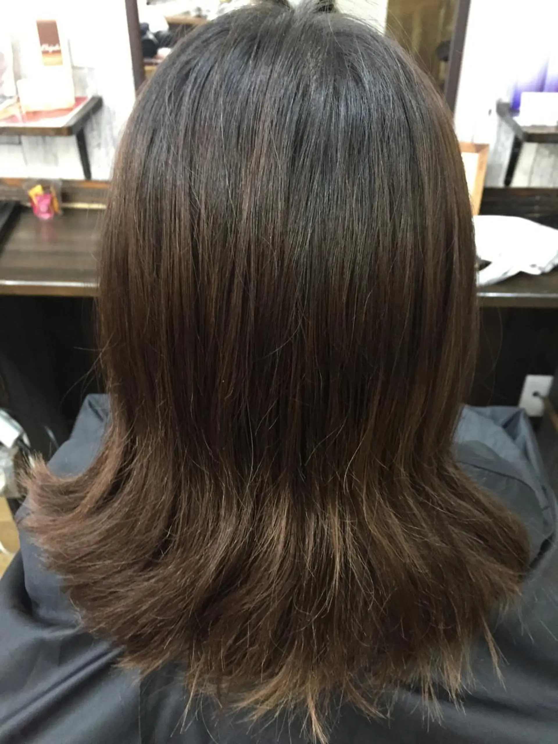 カラー 中山 ルミ子のヘアスタイル