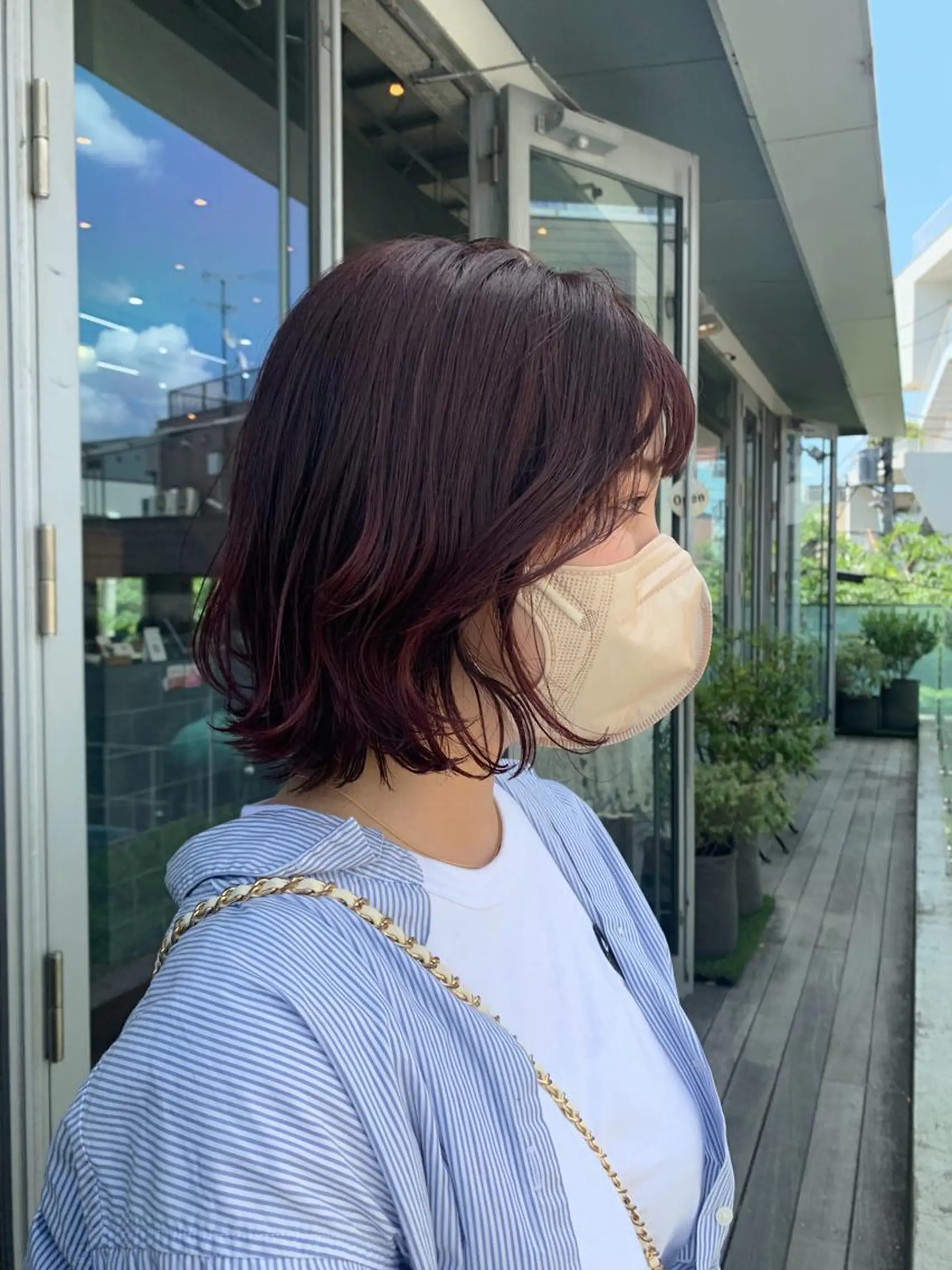 ミディアム レイヤーカット 外ハネヘア カット ヘアカラー トリートメント カトウ ユウカのヘアスタイル