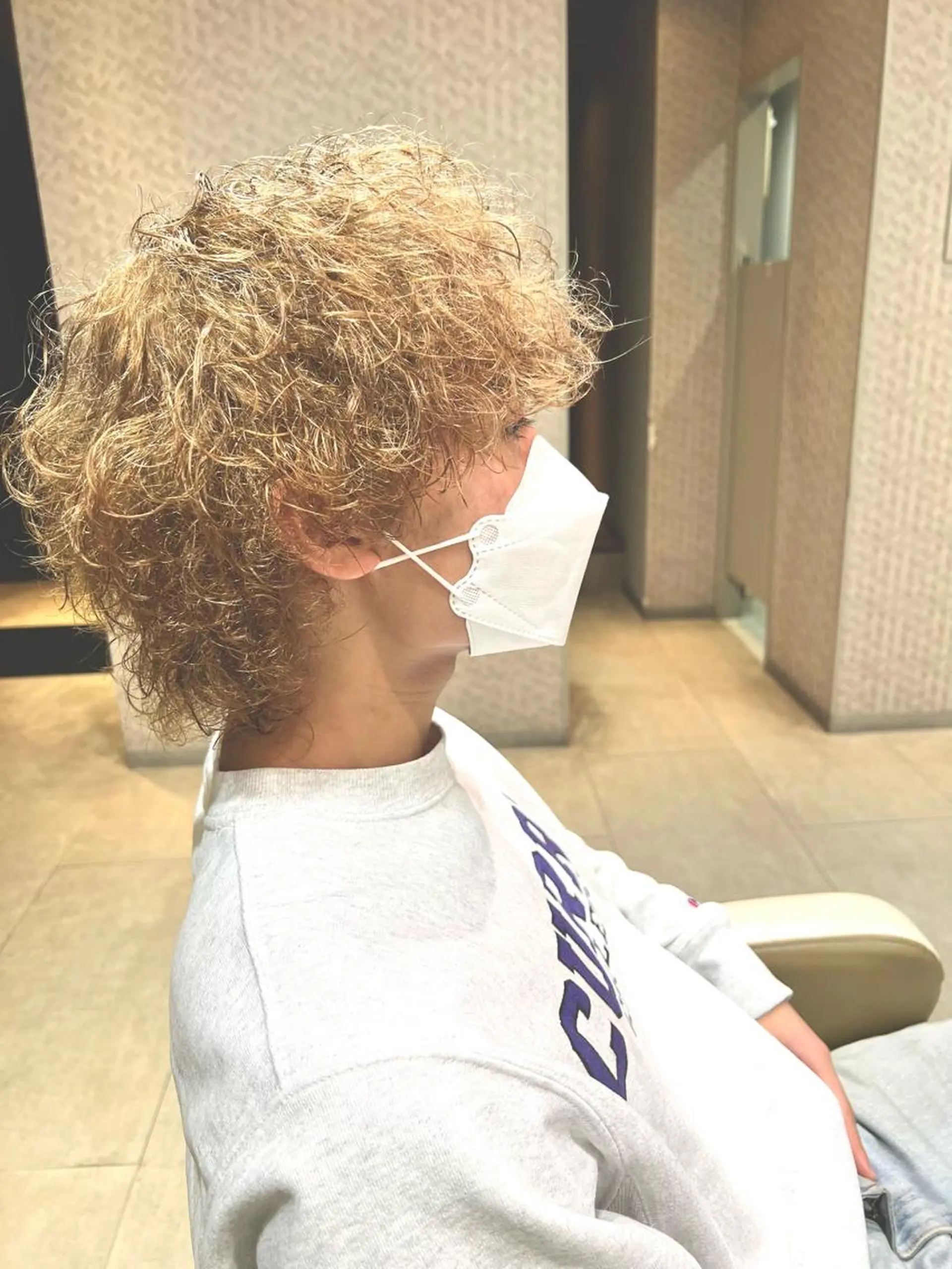 カラー パーマ メンズ メンズウルフカット ウルフカット 心斎橋メンズサロン リベルテグリットのヘアスタイル