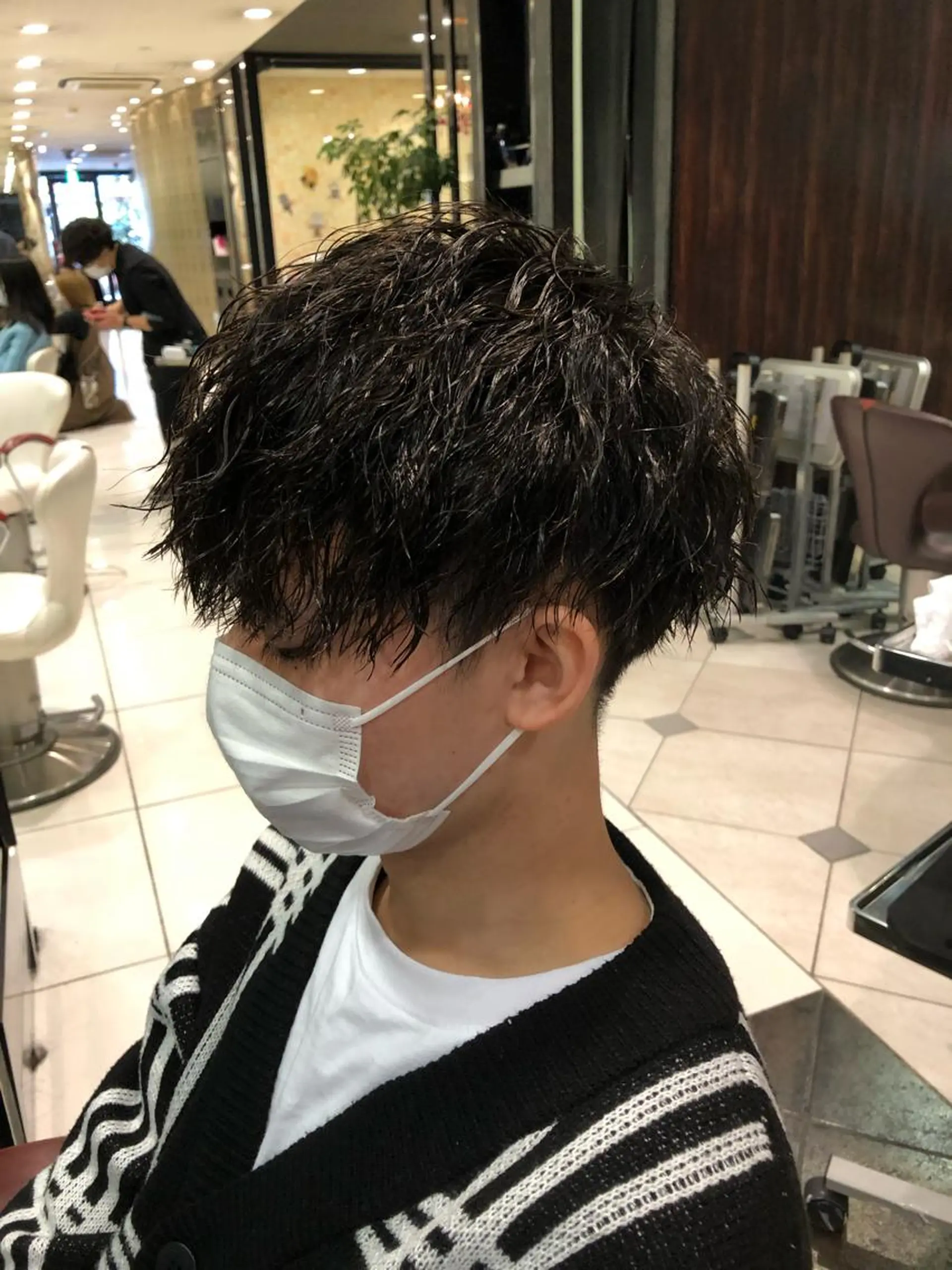 パーマ カット 長屋 裕大のヘアスタイル