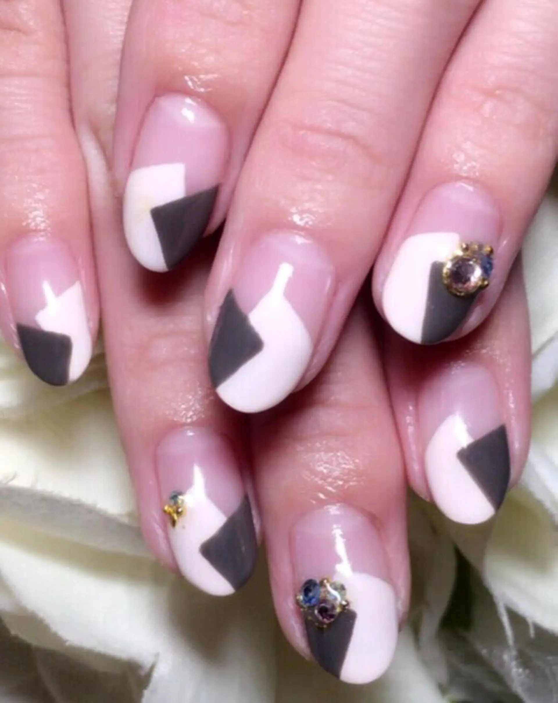 ネイル ラウバイマノマノ なかざとのネイルデザイン