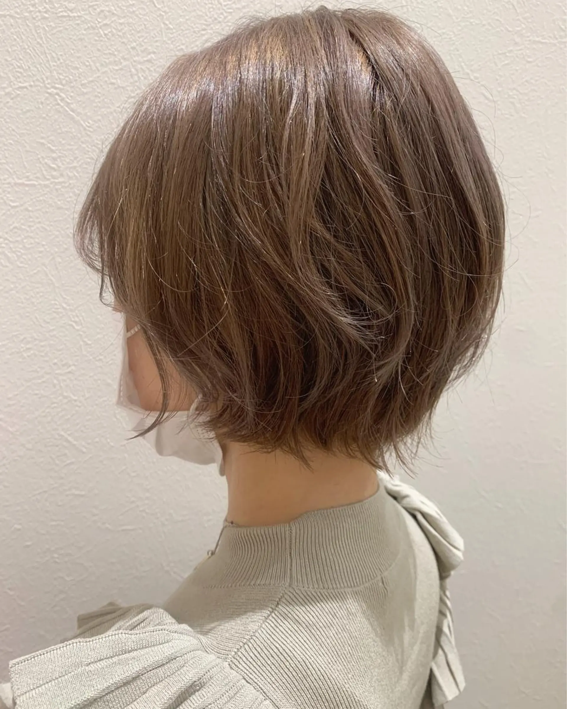 ショート カラー ベージュカラー ショートヘア カット ヘアカラー トリートメント hub hair レイヤー/透明感のヘアスタイル