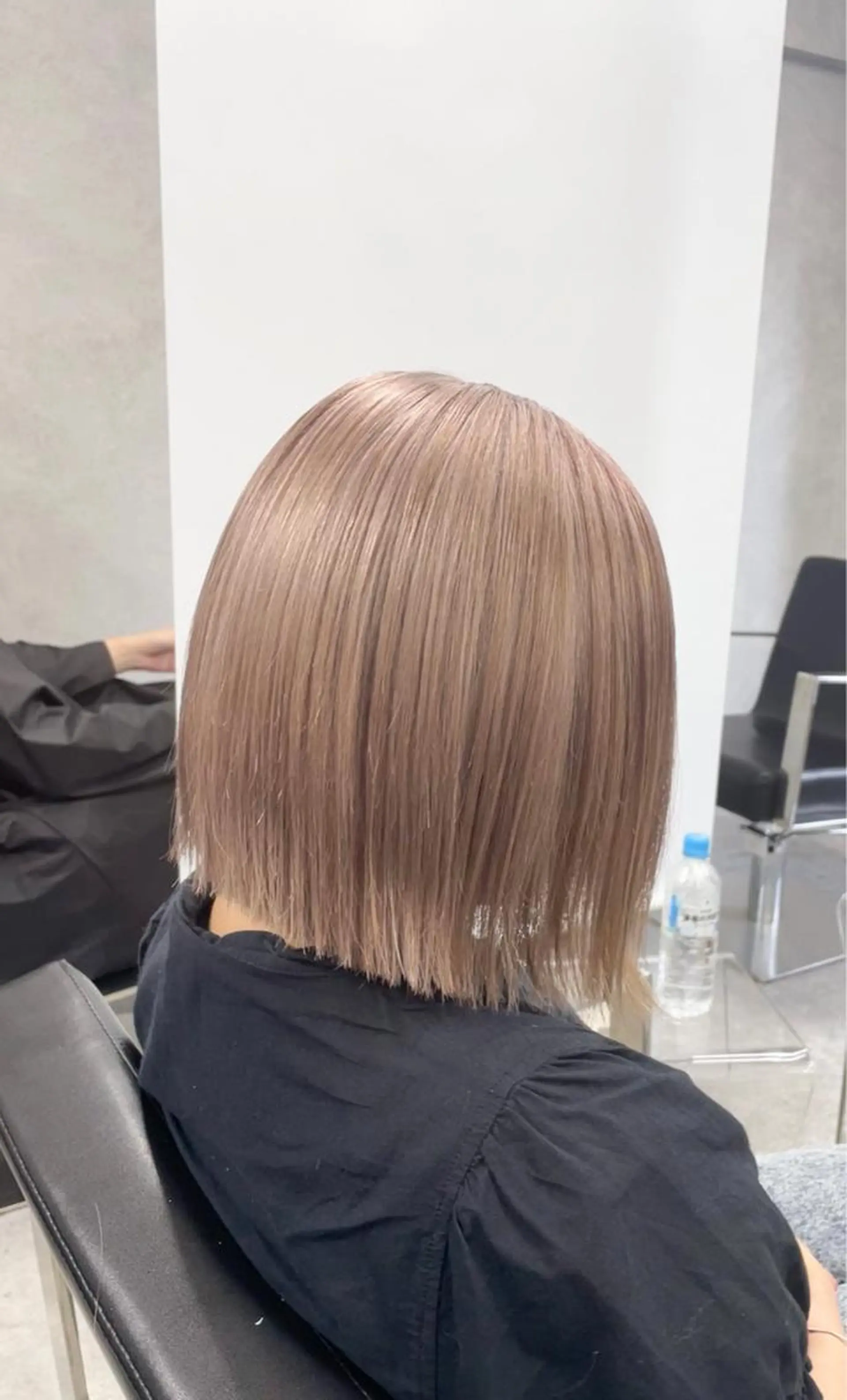 ショート カラー パーマ ヘアアレンジ メンズ キッズ メンズブリーチ ベージュカラー ブリーチ ボブ 大人スタイル 太田のヘアスタイル
