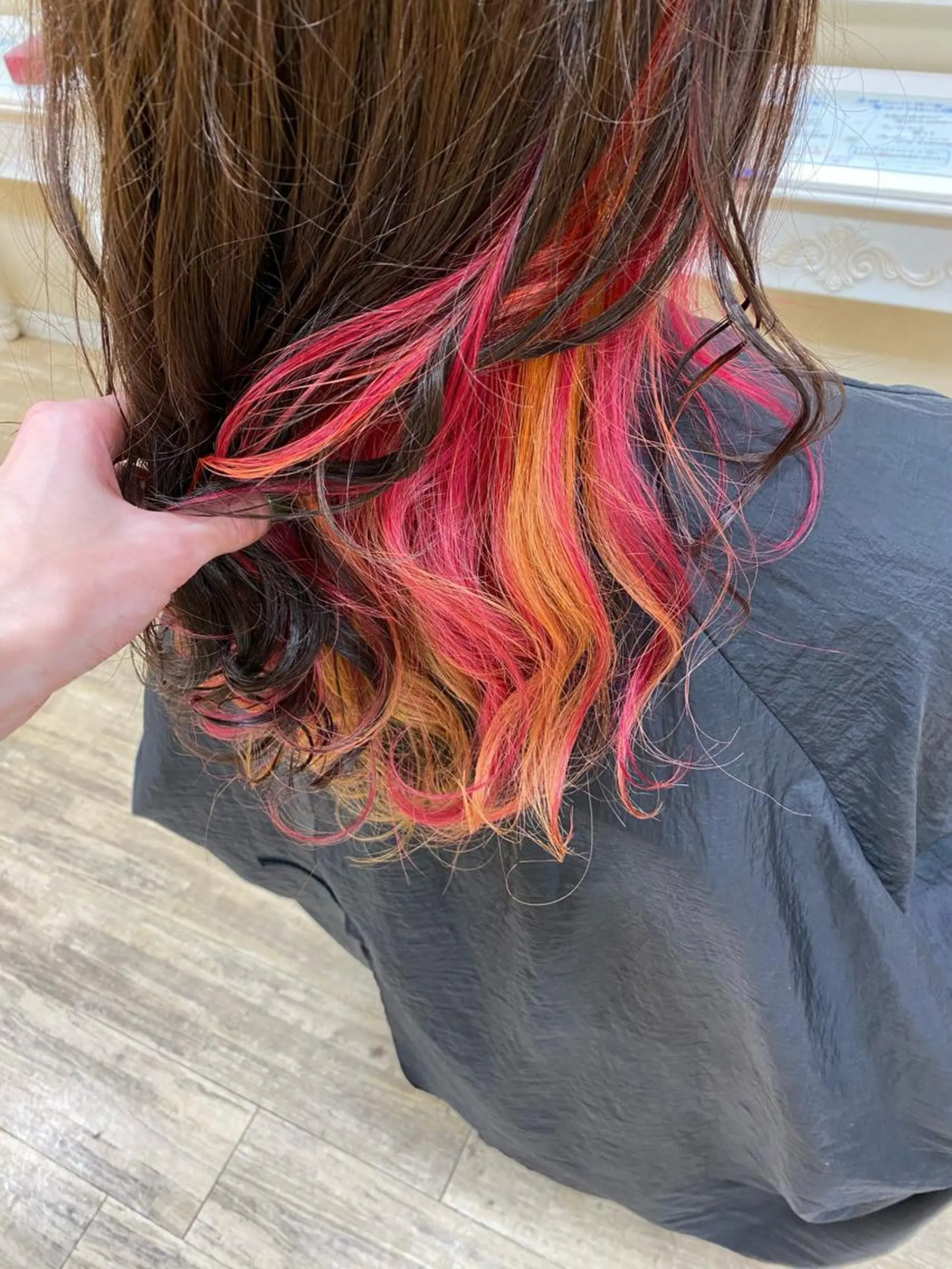 カラー SALOWIN栄 高須大貴のヘアスタイル