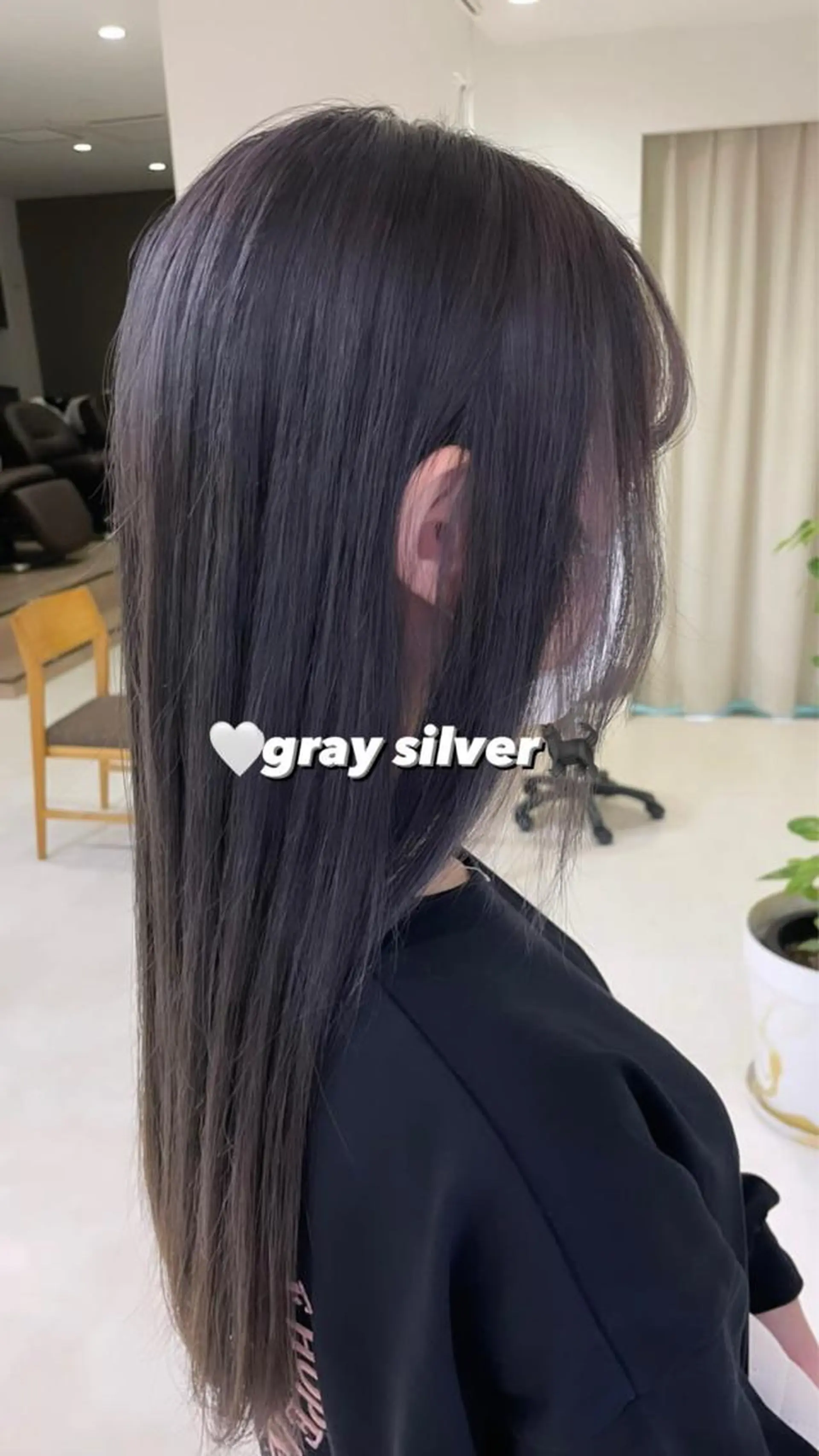 ロング カラー シルバー TIGRE  kagoshima所属・鹿児島レイヤー/ 韓国ヘア/みつはのヘアスタイル