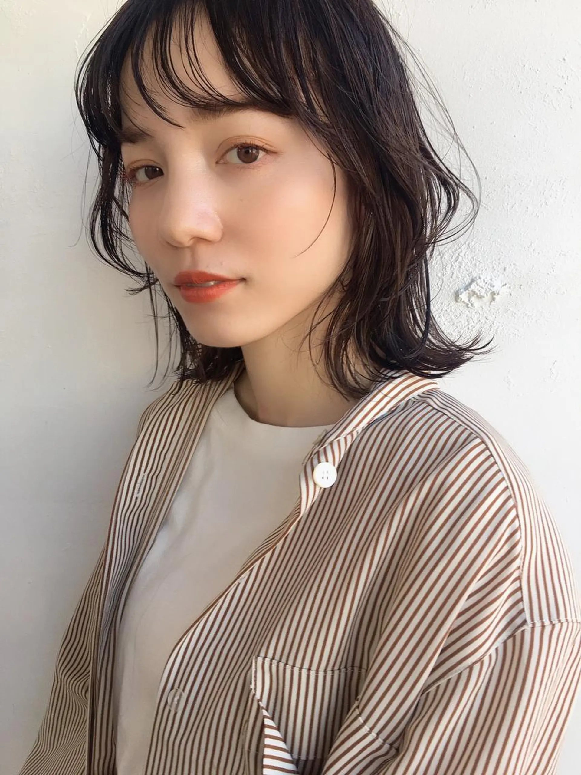 ミディアム くびれヘア 鎌倉 彩のヘアスタイル
