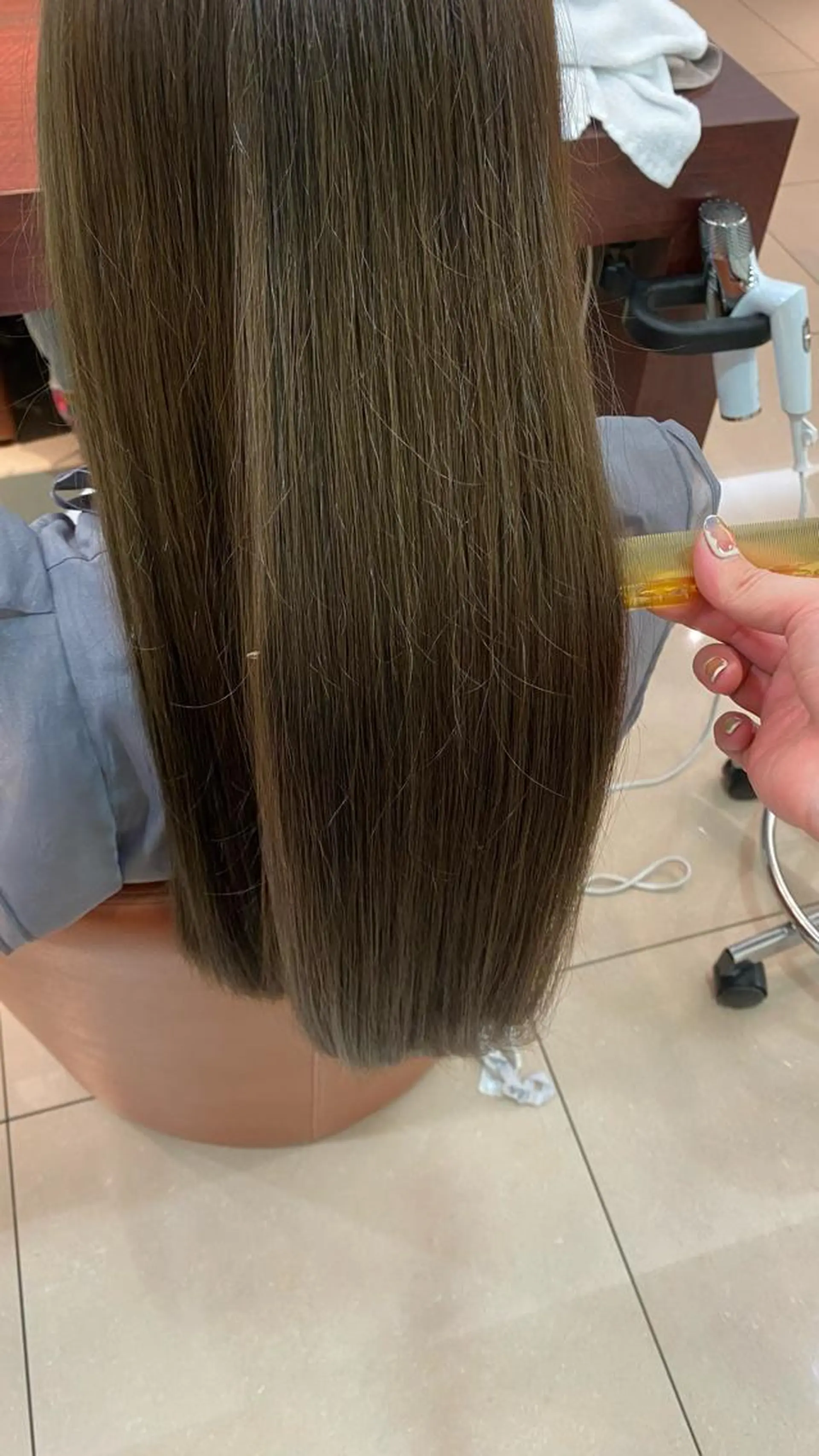 ロング ヘアカラー air銀座所属・木村 詩渚のヘアスタイル