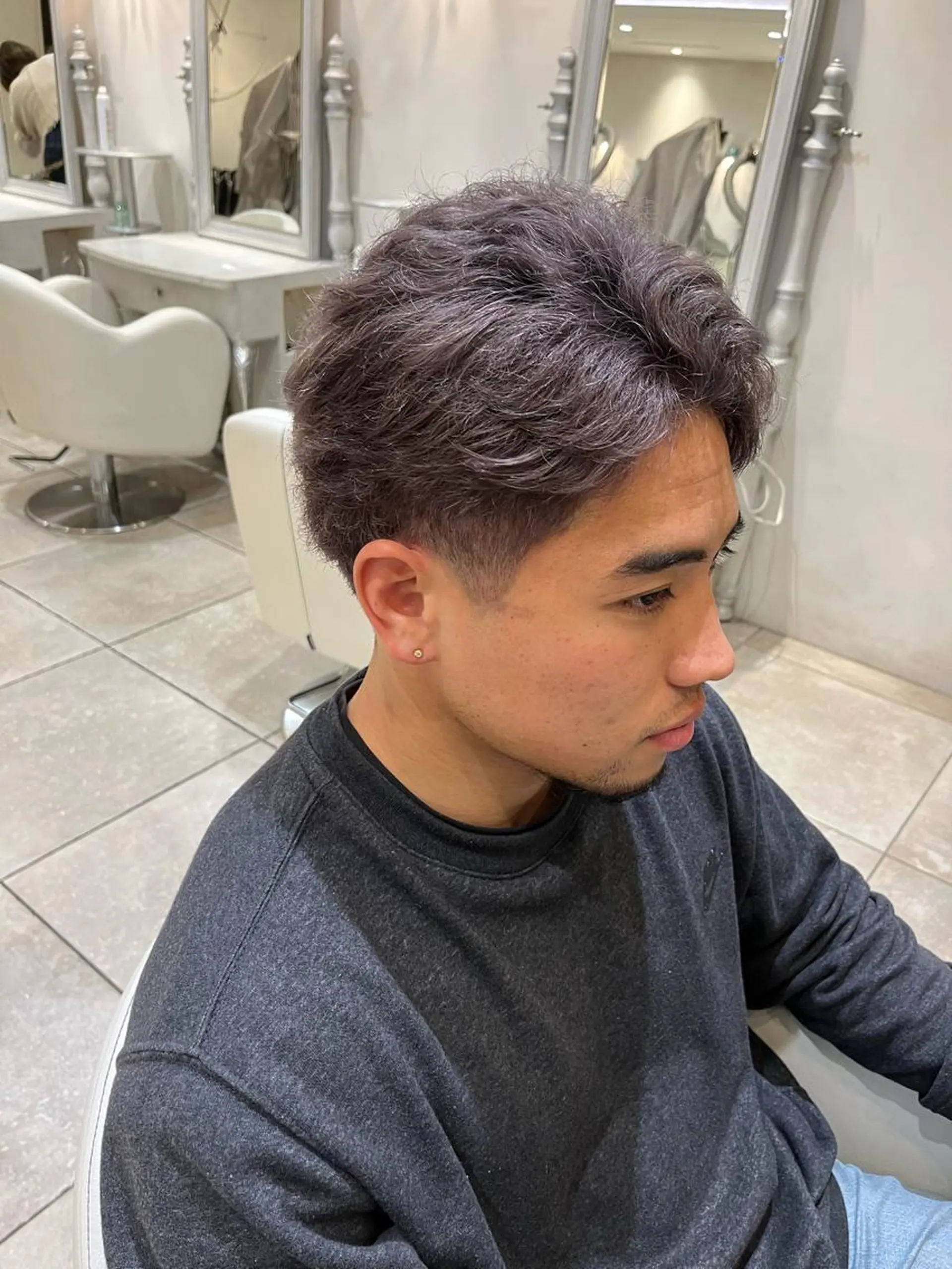 ショート メンズ レイヤーカット/ 透明感カラー/カナのヘアスタイル