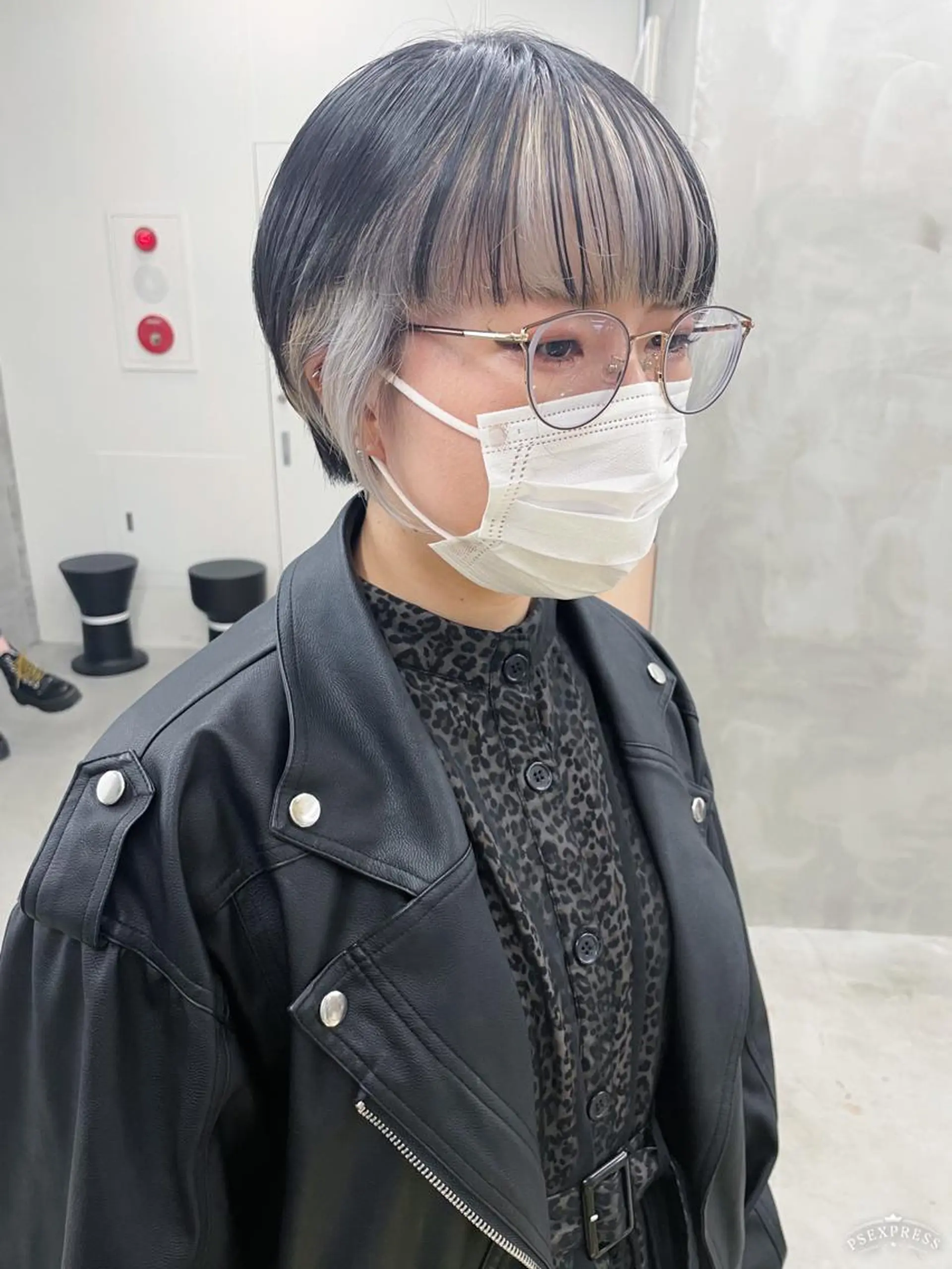 ショート 💜ショート💜 ウルフ、ボブ二色亜美のヘアスタイル