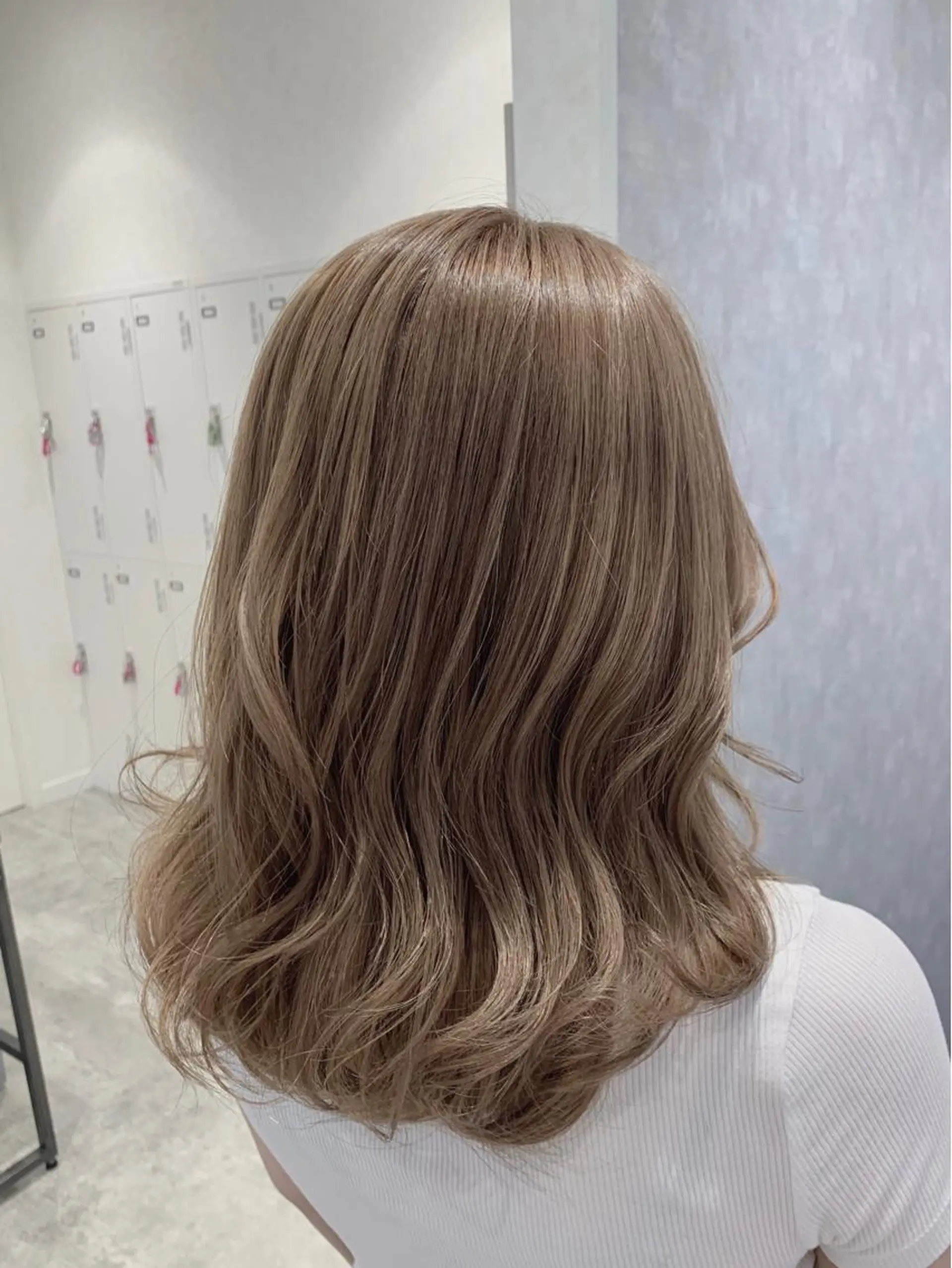 セミロング カラー メンズブリーチカラー /NAOのヘアスタイル