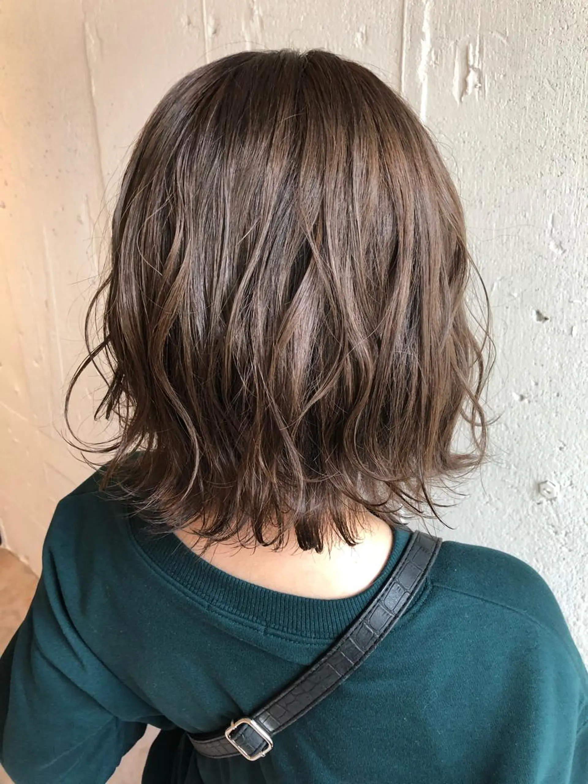ショート アッシュ ハイライト フジサキ ケンのヘアスタイル