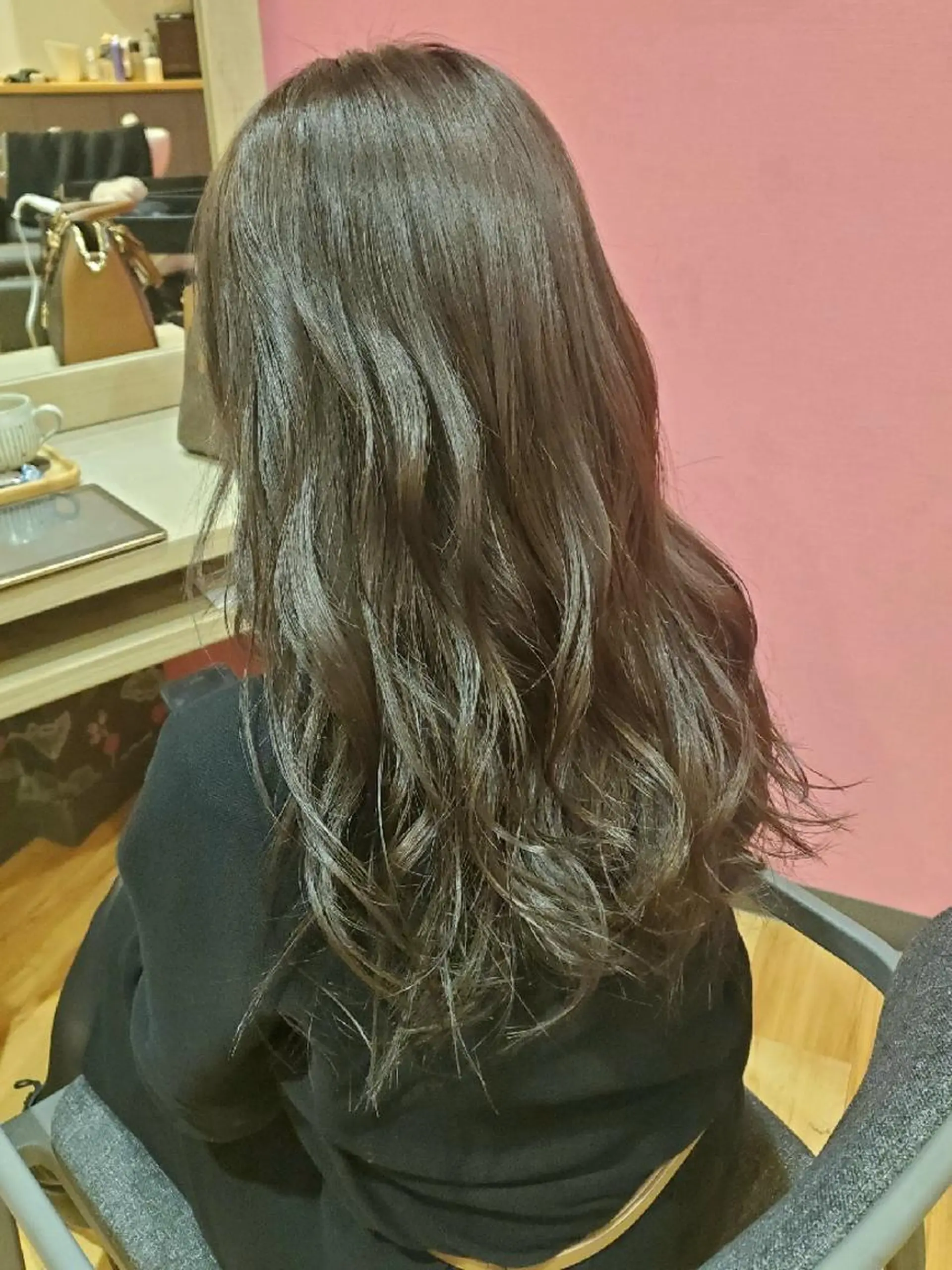 ロング カラー ヘアアレンジ ブリーチ 透明感カラー グレージュ ブリーチなしカラー 北九州美容室 🕊️わかな✂︎のヘアスタイル