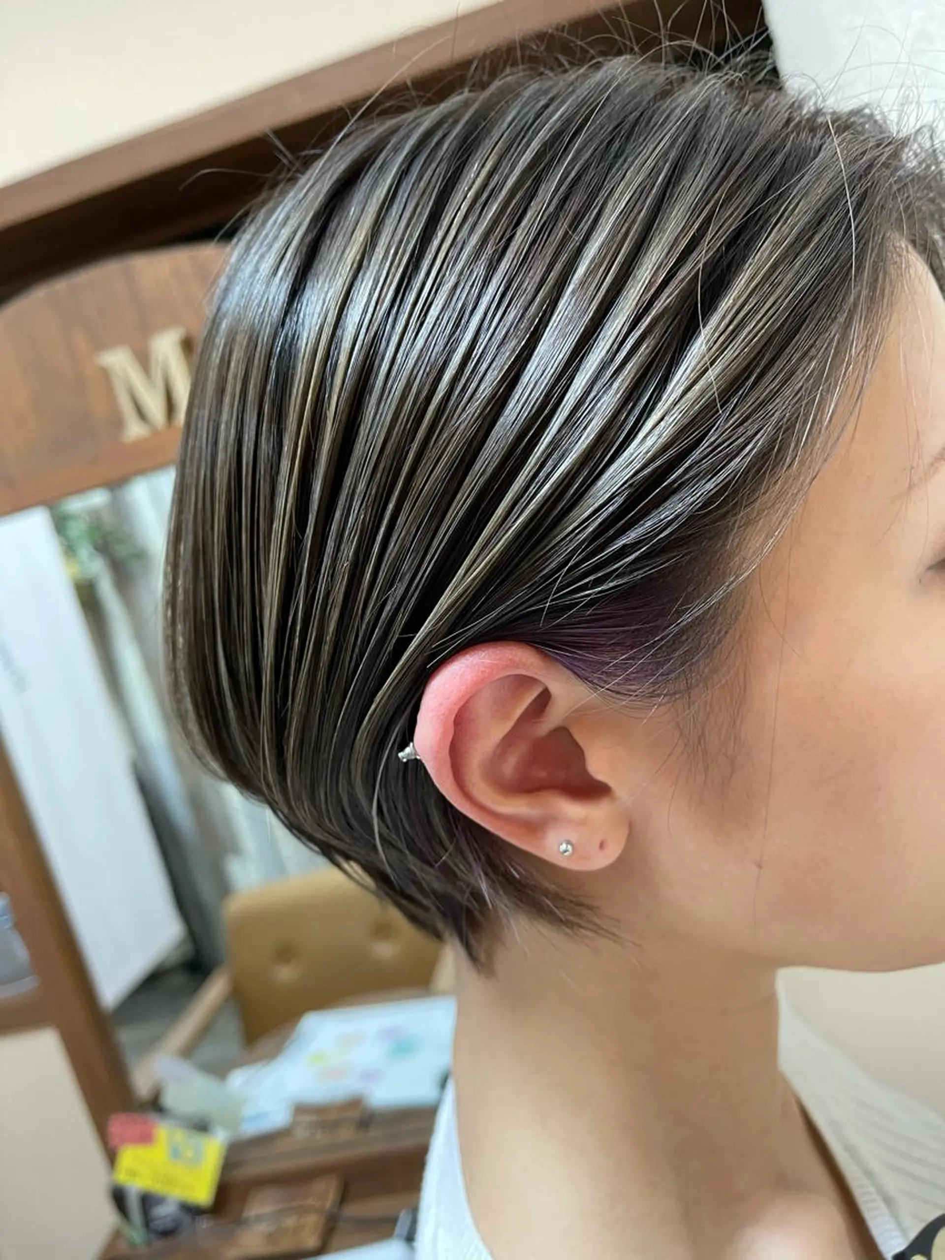 ショート カット ヘアカラー 磧本 祐里恵のヘアスタイル