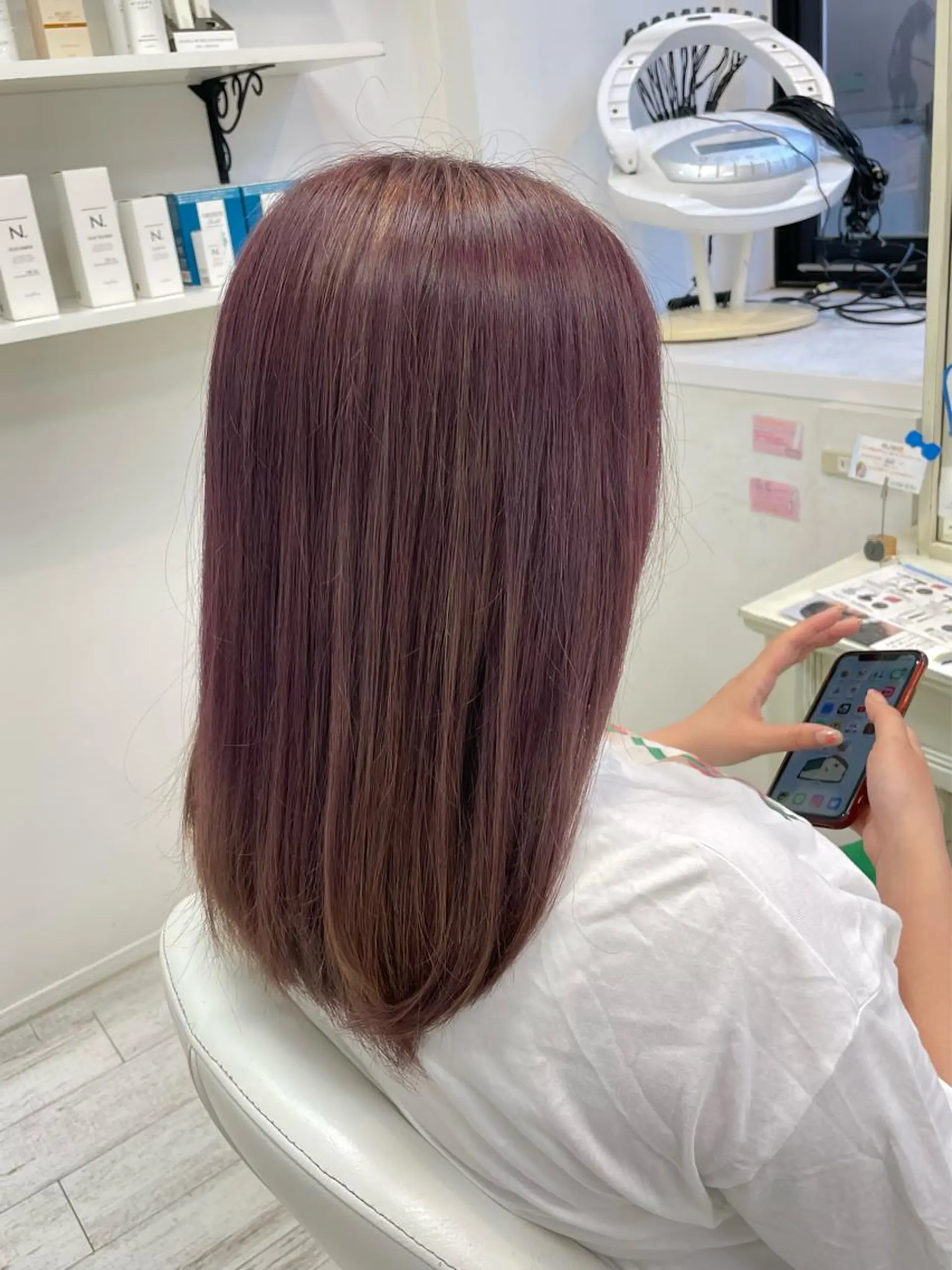 セミロング アッシュ 新籾 尚哉のヘアスタイル