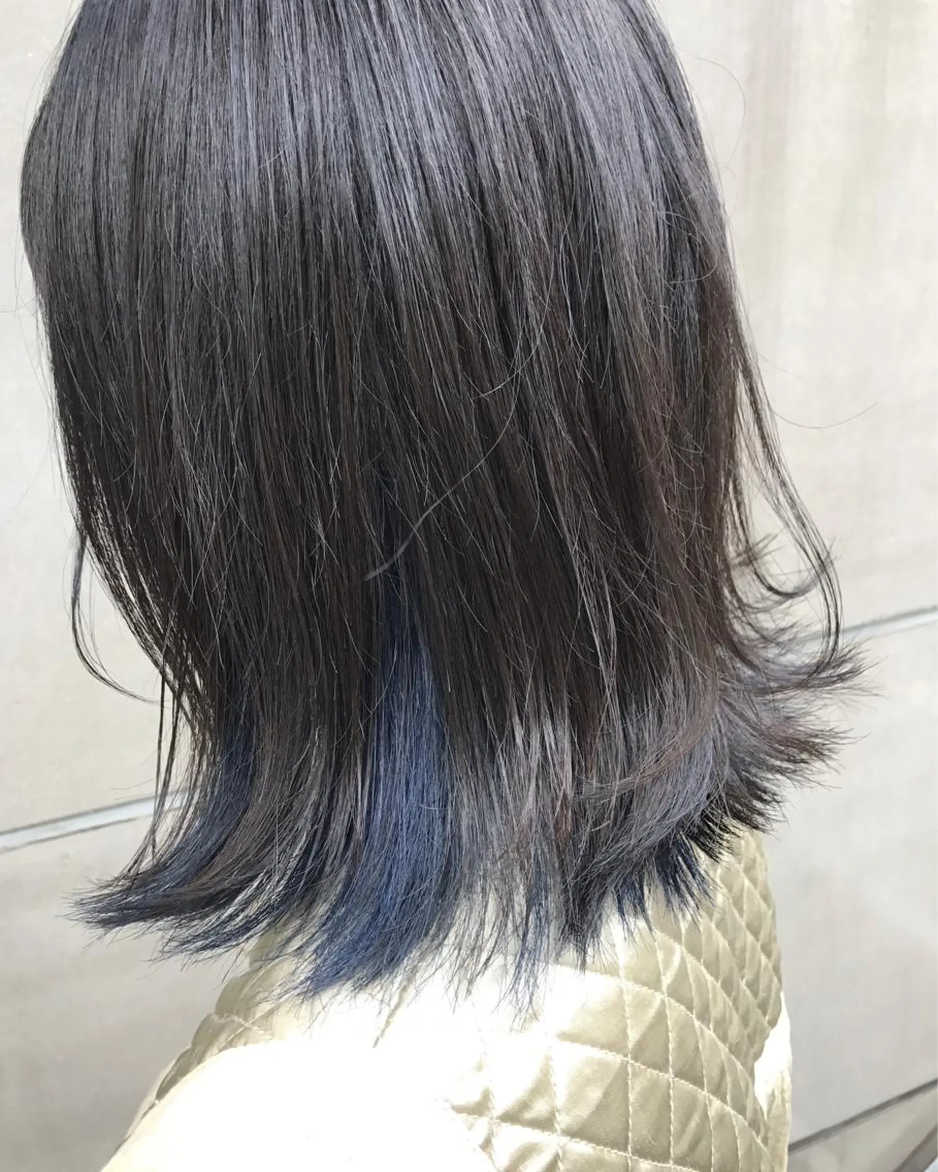 ミディアム カラー ダークグレー ネイビーカラー 【渋谷で人気】艶髪× 髪質改善/ツヤカラーのヘアスタイル