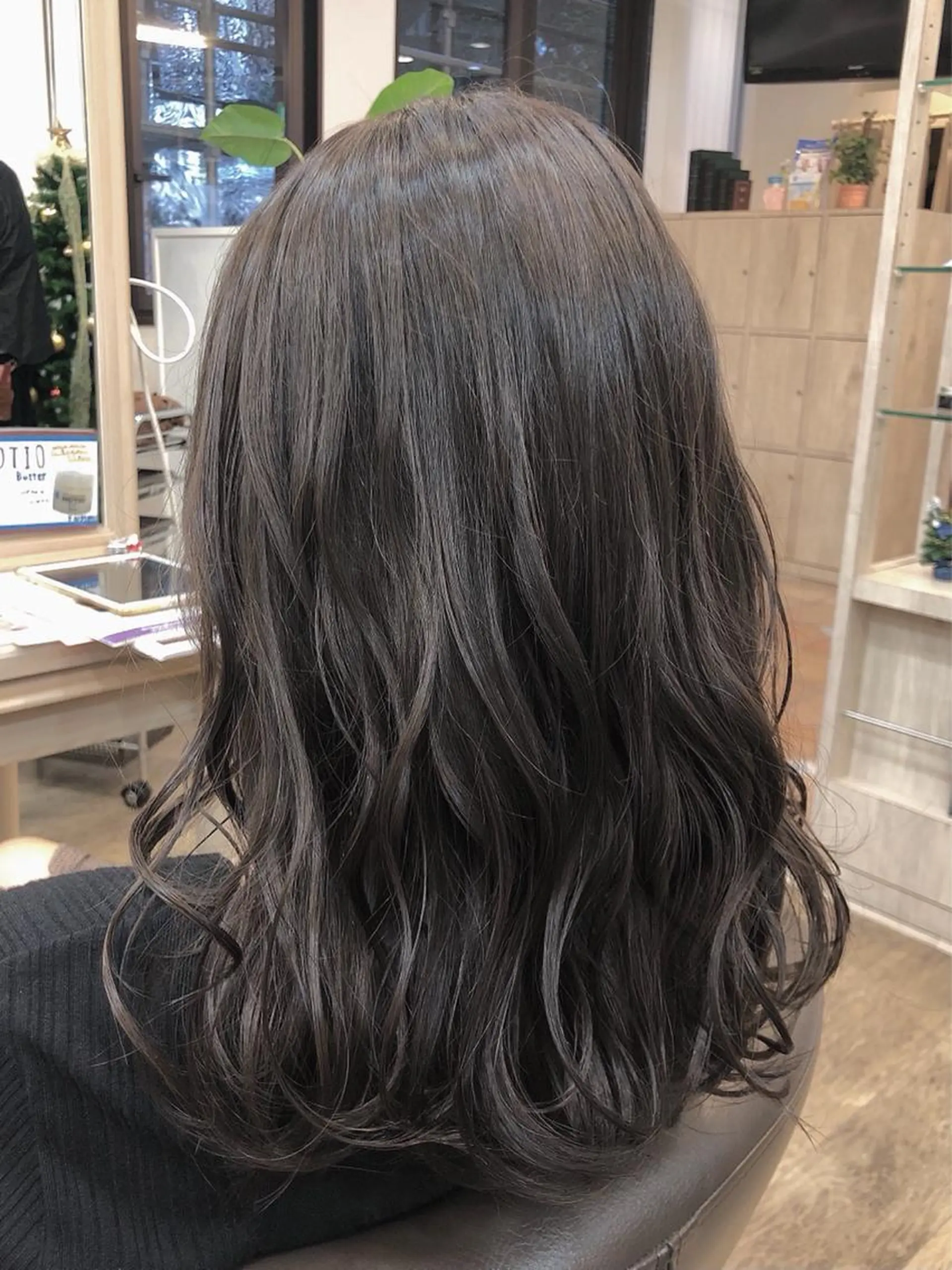 ミディアム カラー ヘアカラー トリートメント 西野 美空🍊のヘアスタイル