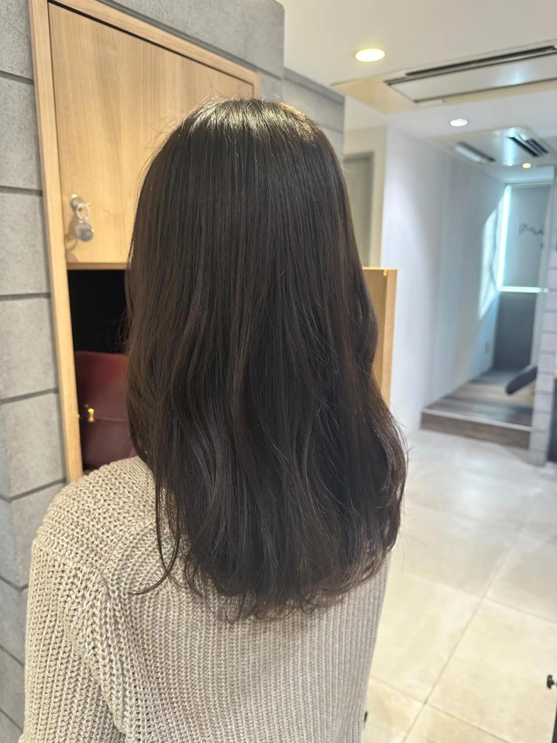 ミディアム カラー ブリーチ ケアブリーチ ダブルカラー イヤリングカラー ハイライトカラー 宮澤 タケル ミディアムヘアのヘアスタイル