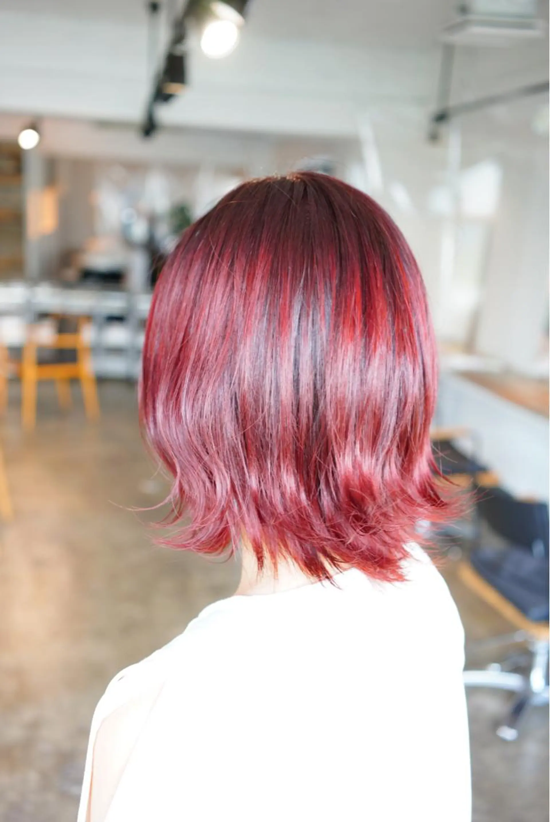 ショート カラー ヘアカラー トリートメント ハイトーン/レイヤー /ケアブリーチ石川治のヘアスタイル