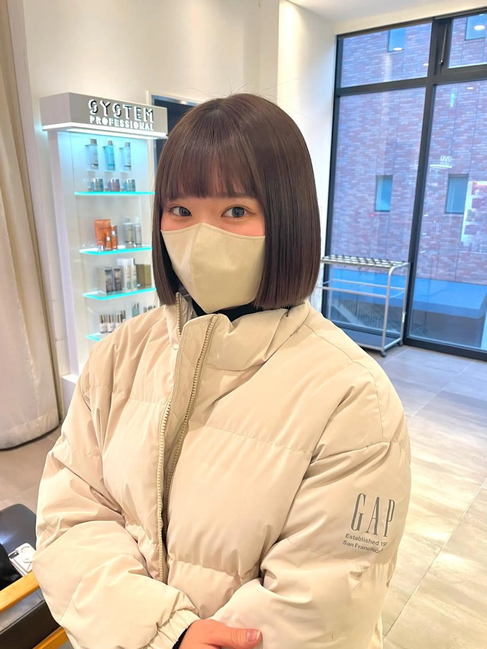 ミディアム カラー カット ヘアカラー トリートメント 透明感/ベージュ/ 艶髪/ボブ🫧門脇由のヘアスタイル