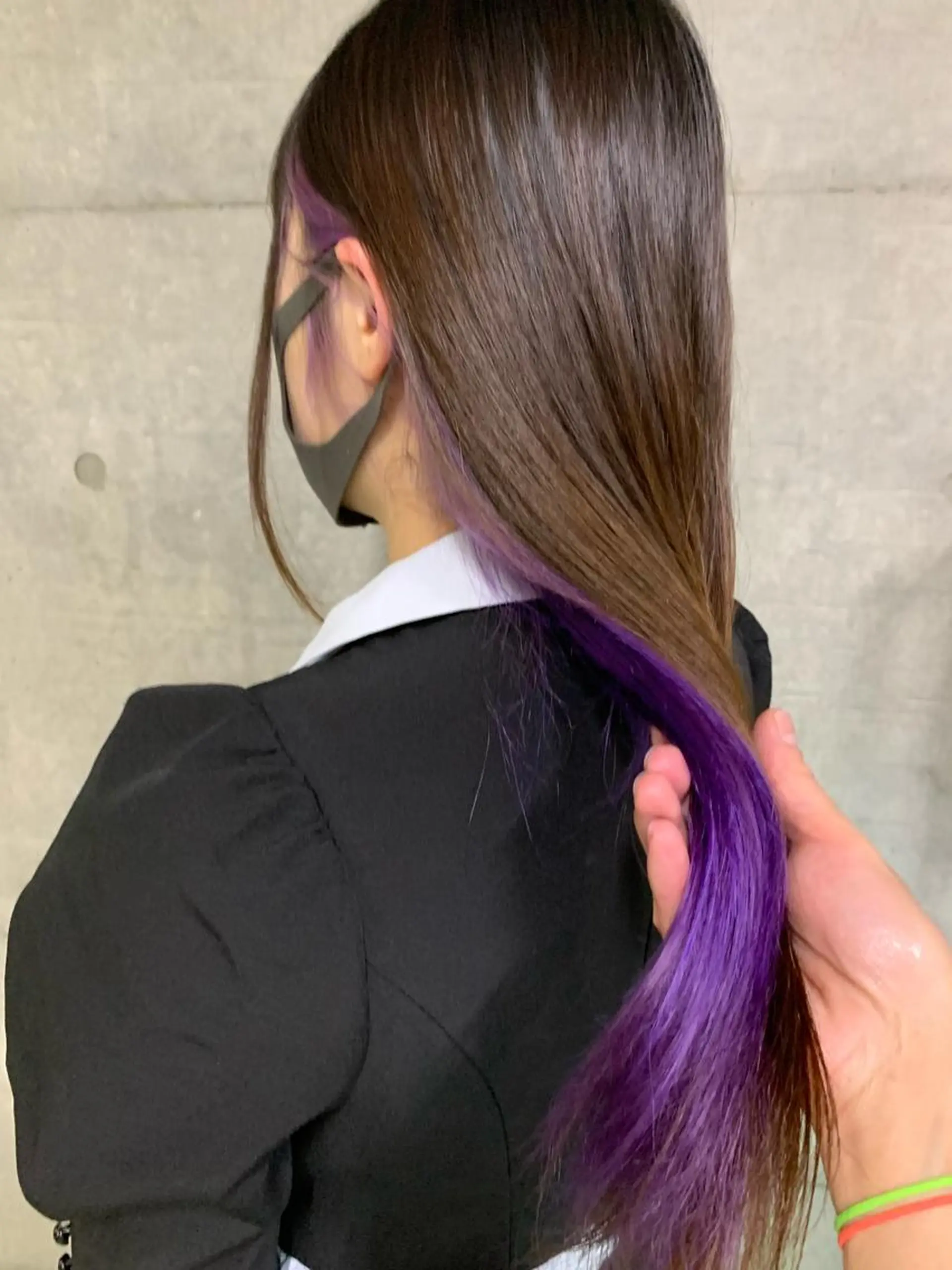 セミロング カラー メンズ メンズブリーチ メンズインナーカラー ブリーチ インナーカラー パープルカラー ヘアカラー トリートメント THE./ブリーチ 透感カラー/髪質改善のヘアスタイル