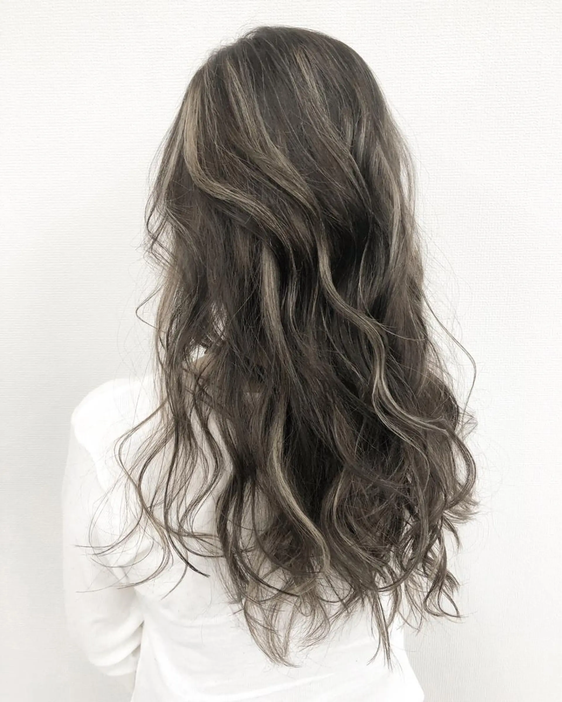 セミロング カットモデル急募🌈 技術責任者久保のヘアスタイル