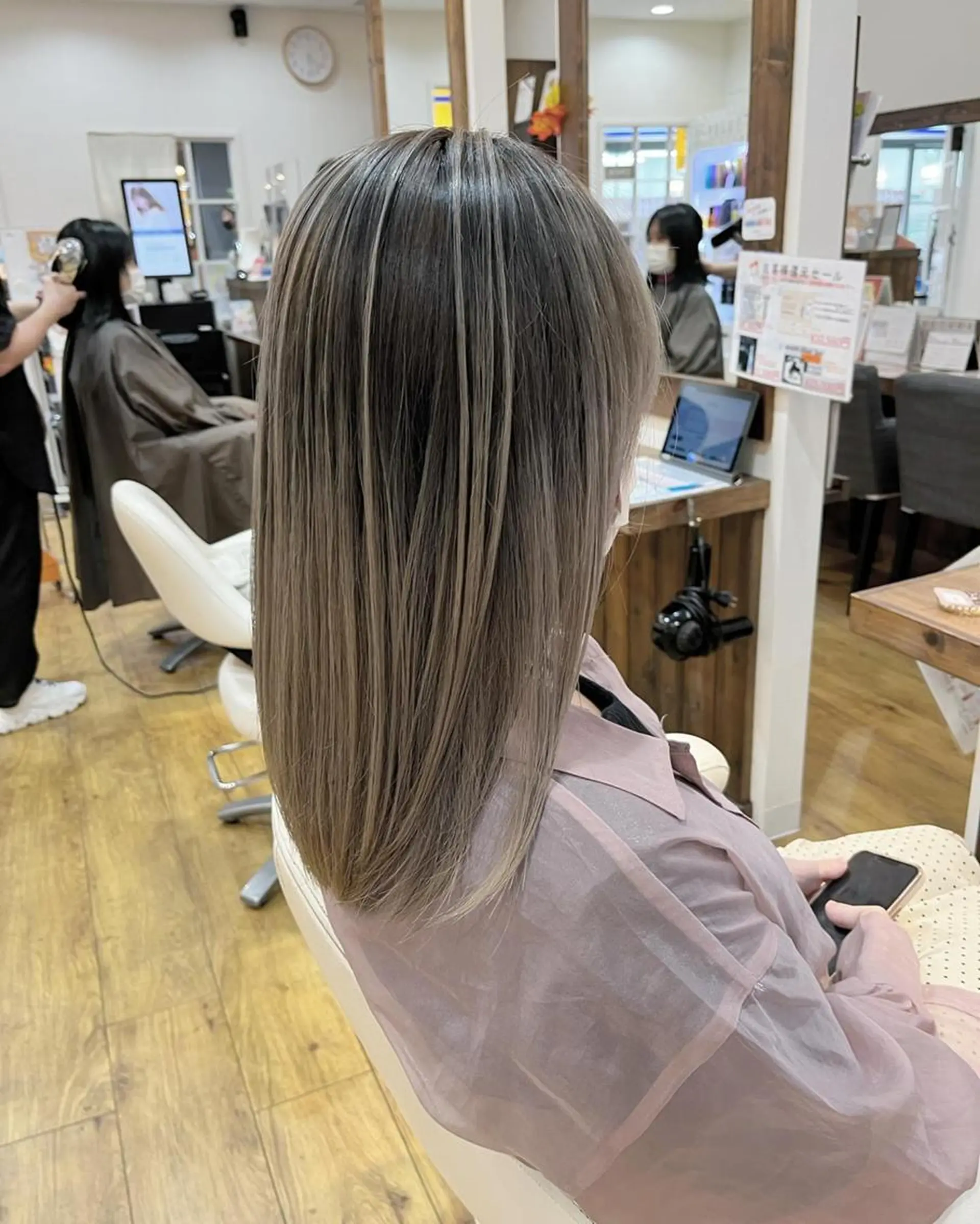 カラー アディクシーカラー バレイヤージュ 🌈ハイトーン/ ワタル🌈のヘアスタイル