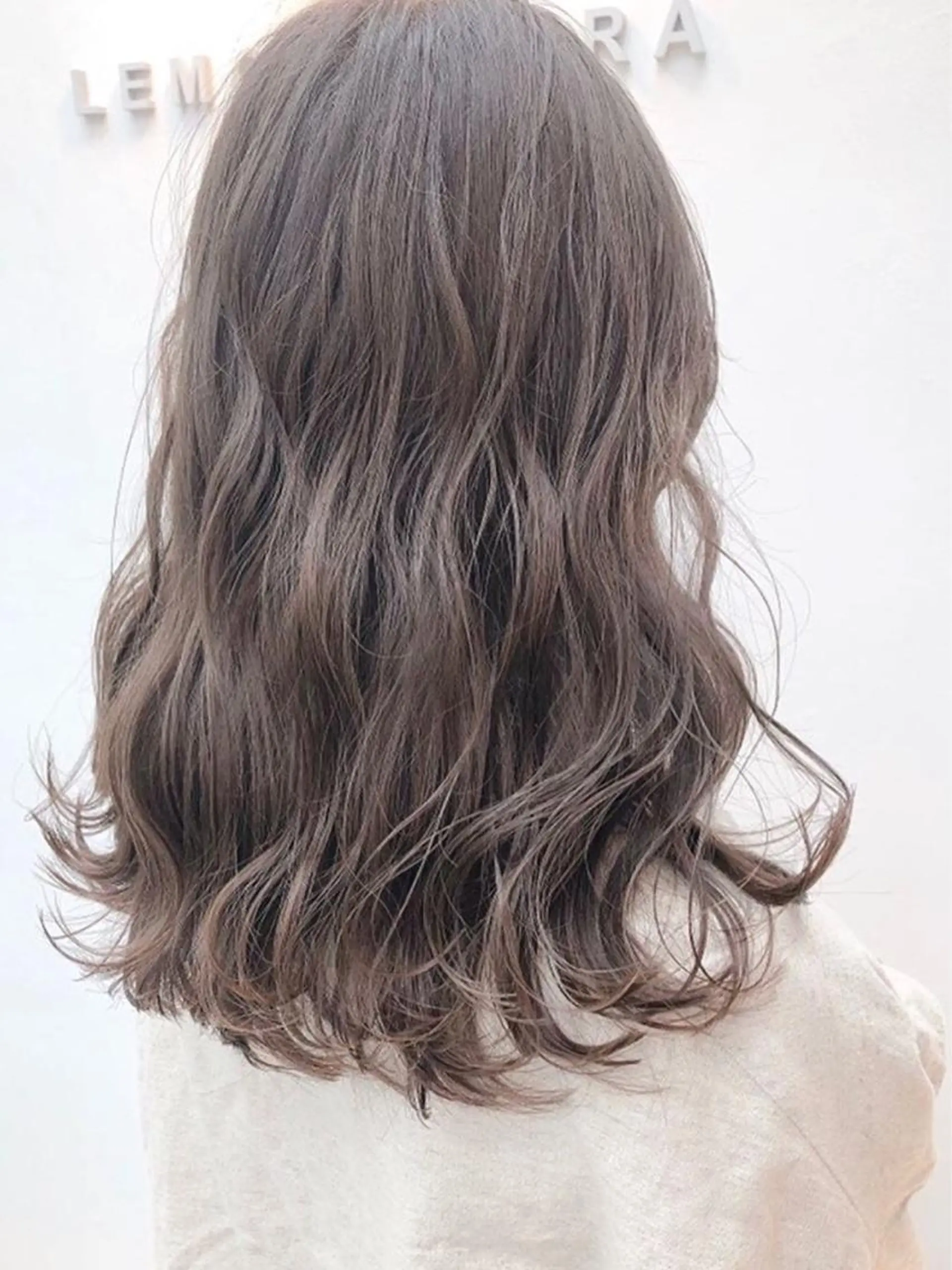 ロング カラー グレージュ ミルクティーグレージュ 透明感カラー 🫰🏻💗 高橋舞のその他イメージ