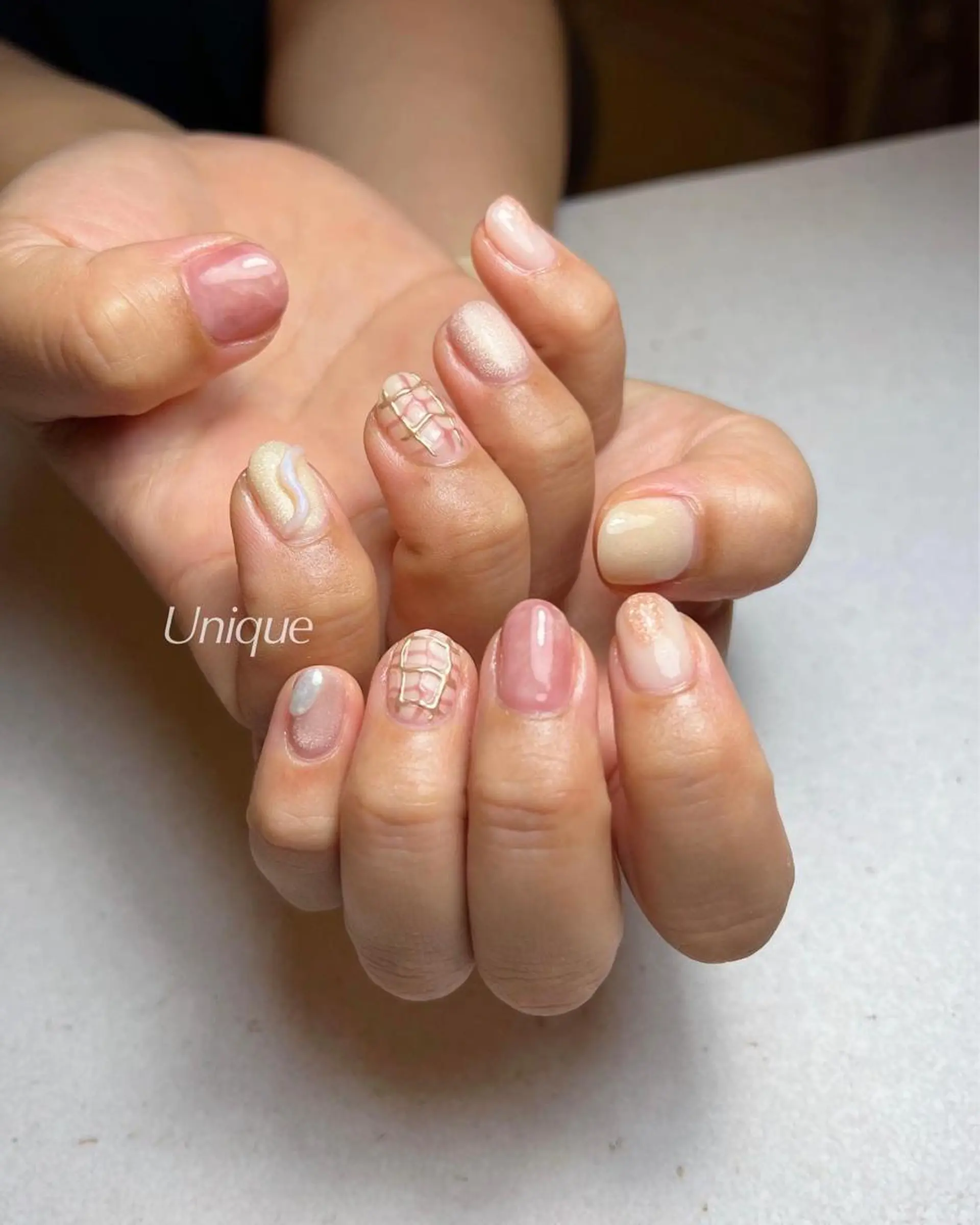 ネイル ハンドネイル Unique 【ユニーク】のネイルデザイン