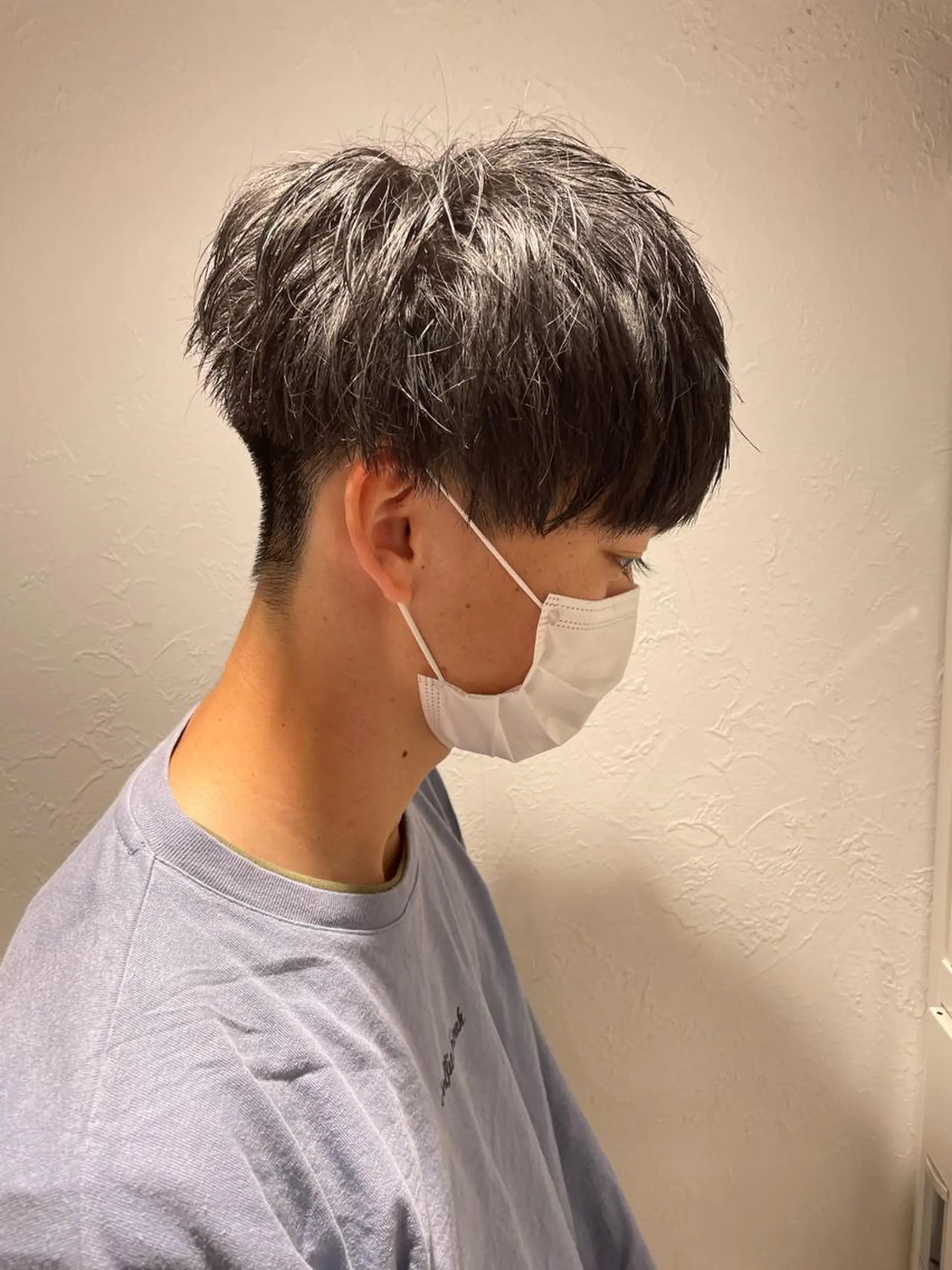 ショート カラー パーマ ヘアアレンジ メンズ キッズ ネイル マツエク・マツパ マッシュ 刈り上げ ナチュラル カット トリートメント ヘッドスパ ヘアセット スパイキー/フェザー /波巻き/かいとのヘアスタイル