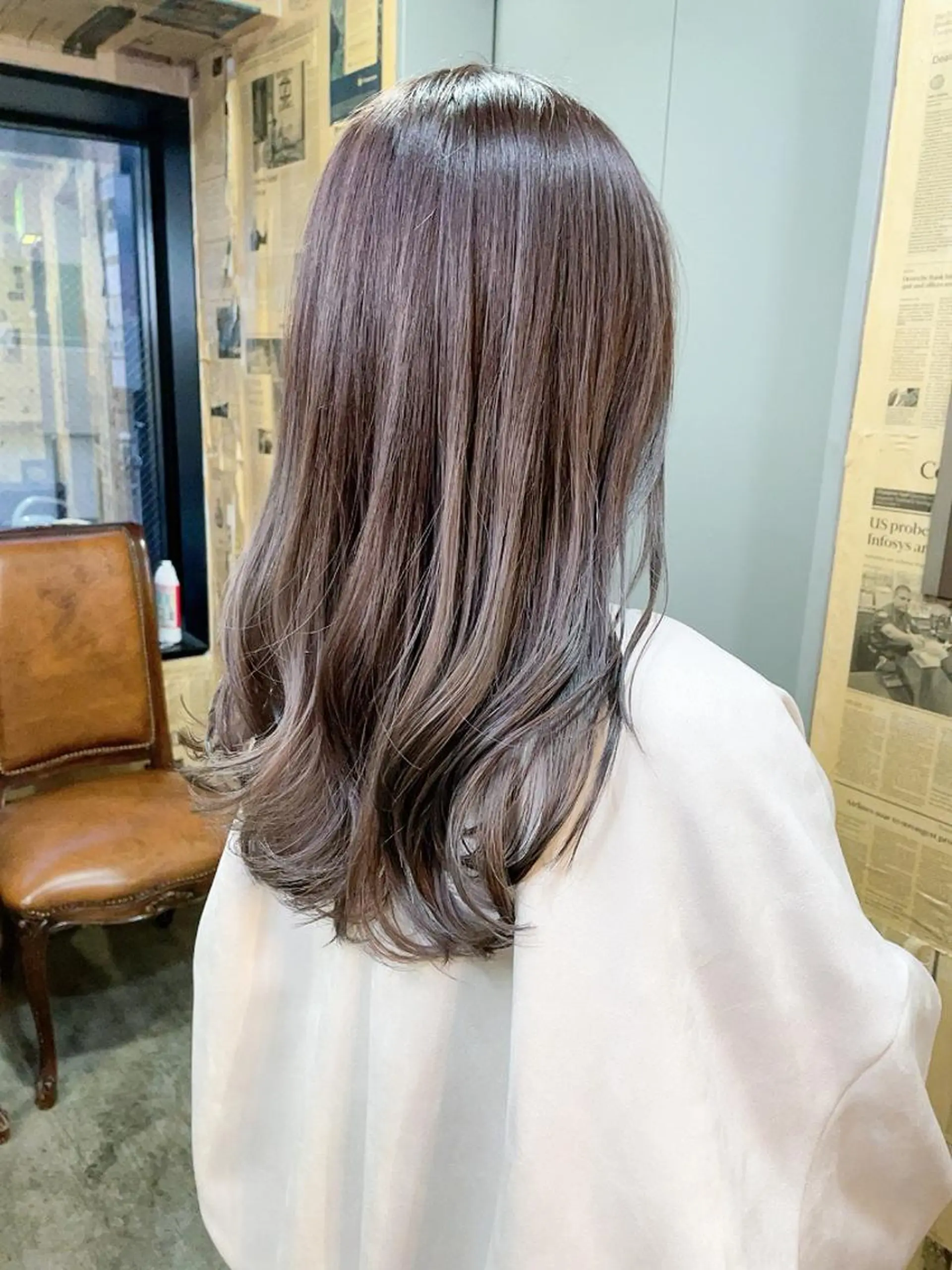 セミロング カラー パーマ ヘアアレンジ ネイル マツエク・マツパ アイブロウ Chic シックのヘアスタイル