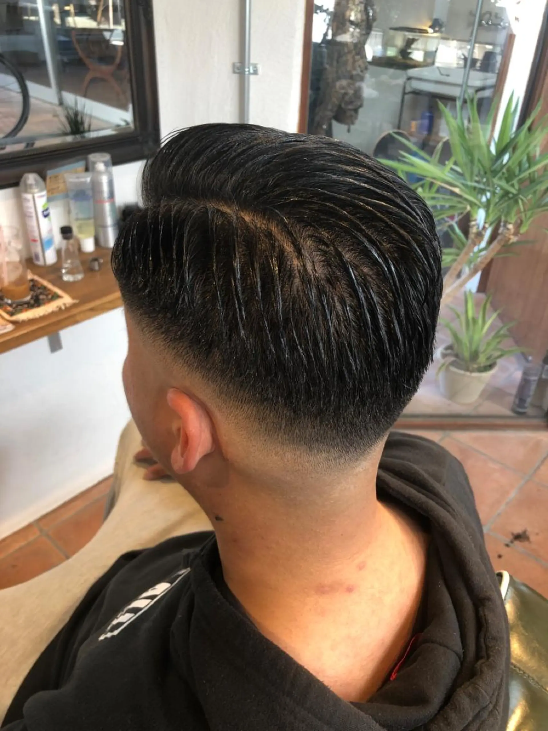 ショート メンズ フェードカット スキンフェード カット 冨士川 英樹のヘアスタイル