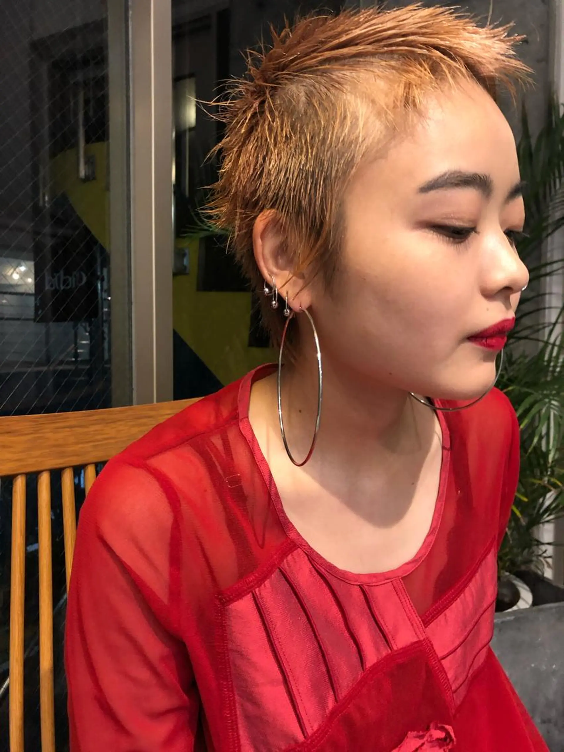 ショート カラー 🌈圧倒的デザイン力 内井省吾のヘアスタイル