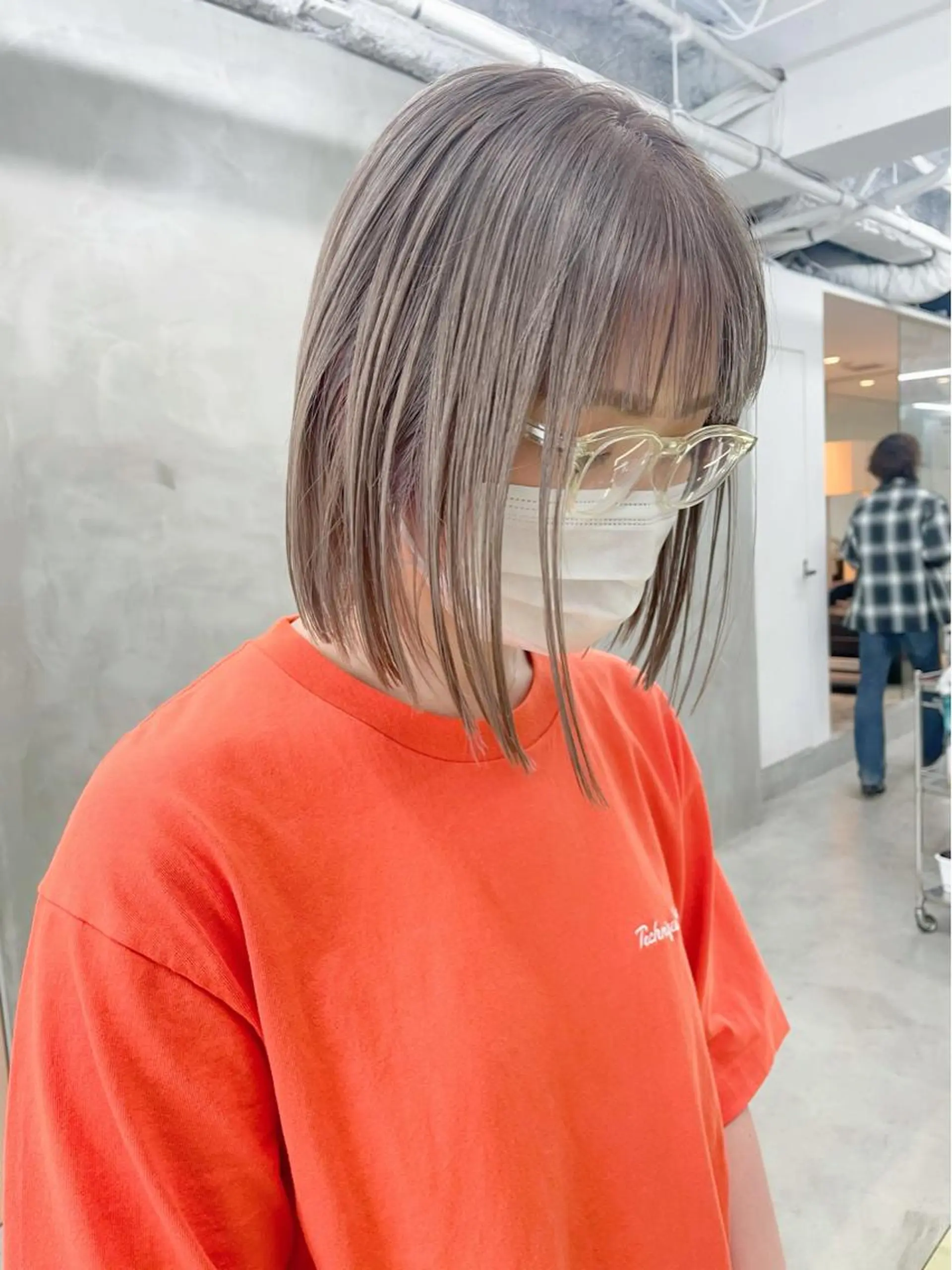 ミディアム カラー カット ヘアカラー トリートメント 似合わせ｜レイヤー 🪩yurikaのヘアスタイル