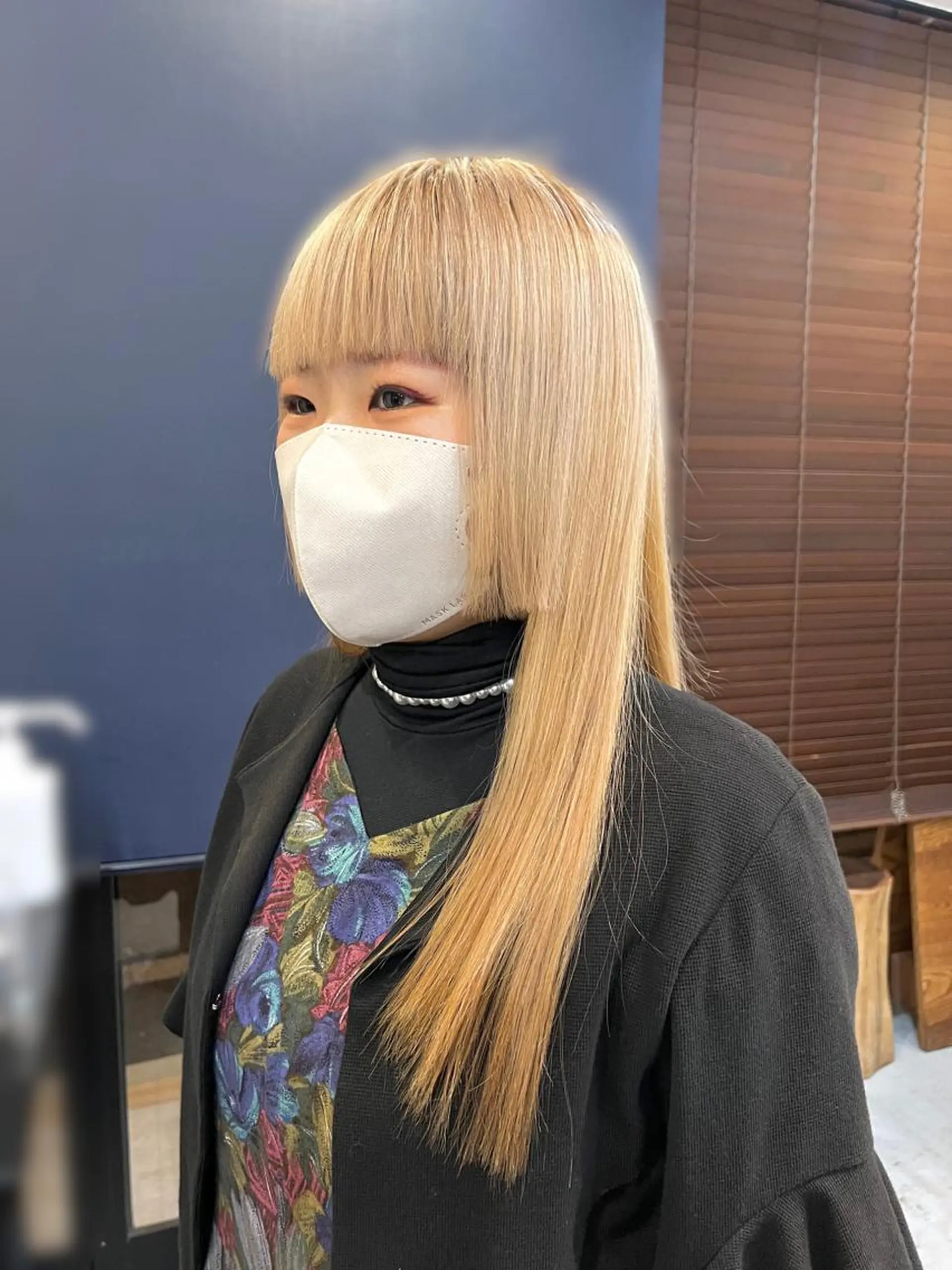 ロング カラー ヘーゼル moe .のヘアスタイル