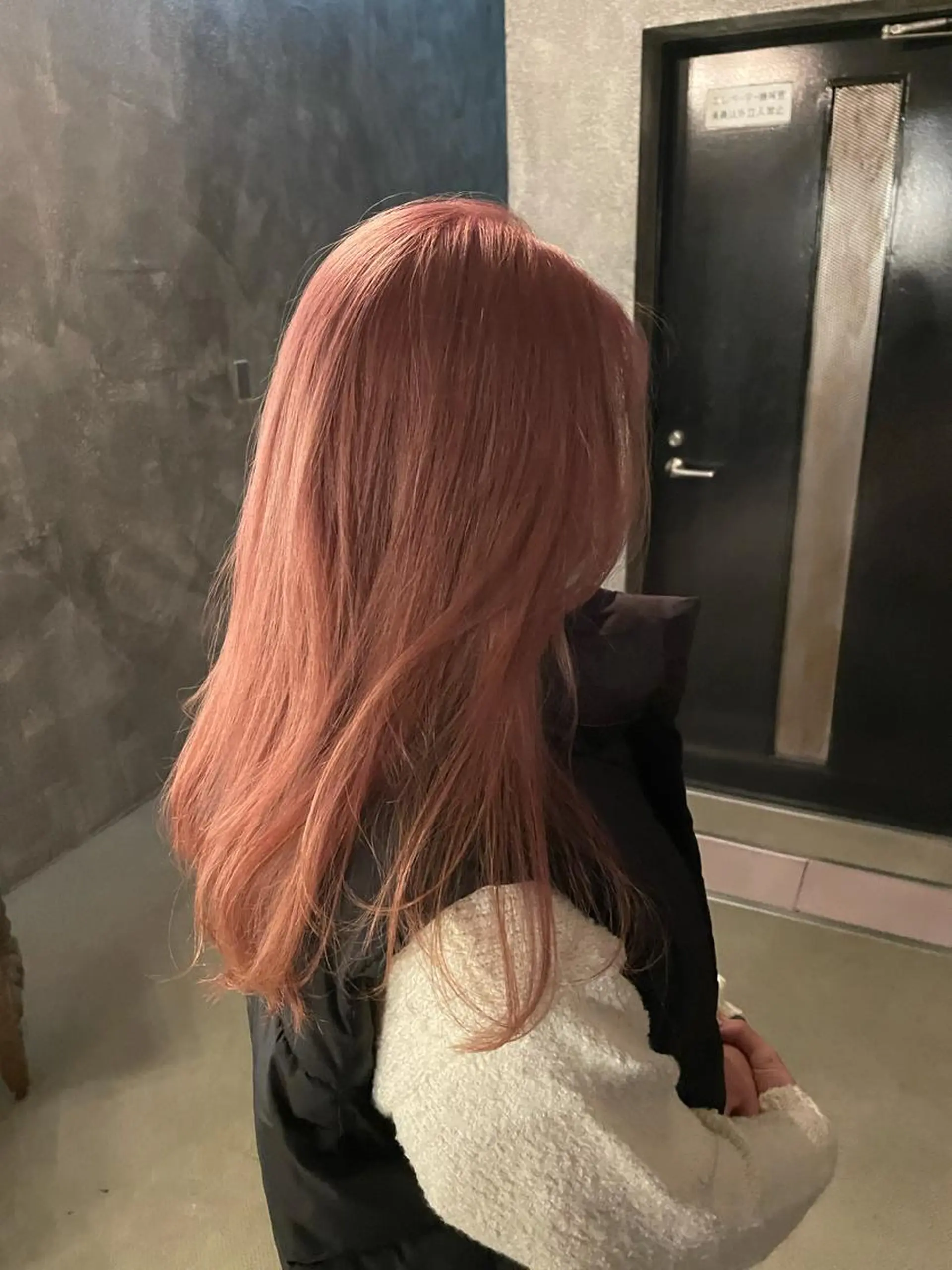 セミロング カラー 🦋透明感カラー /ケアブリーチ🦋のヘアスタイル