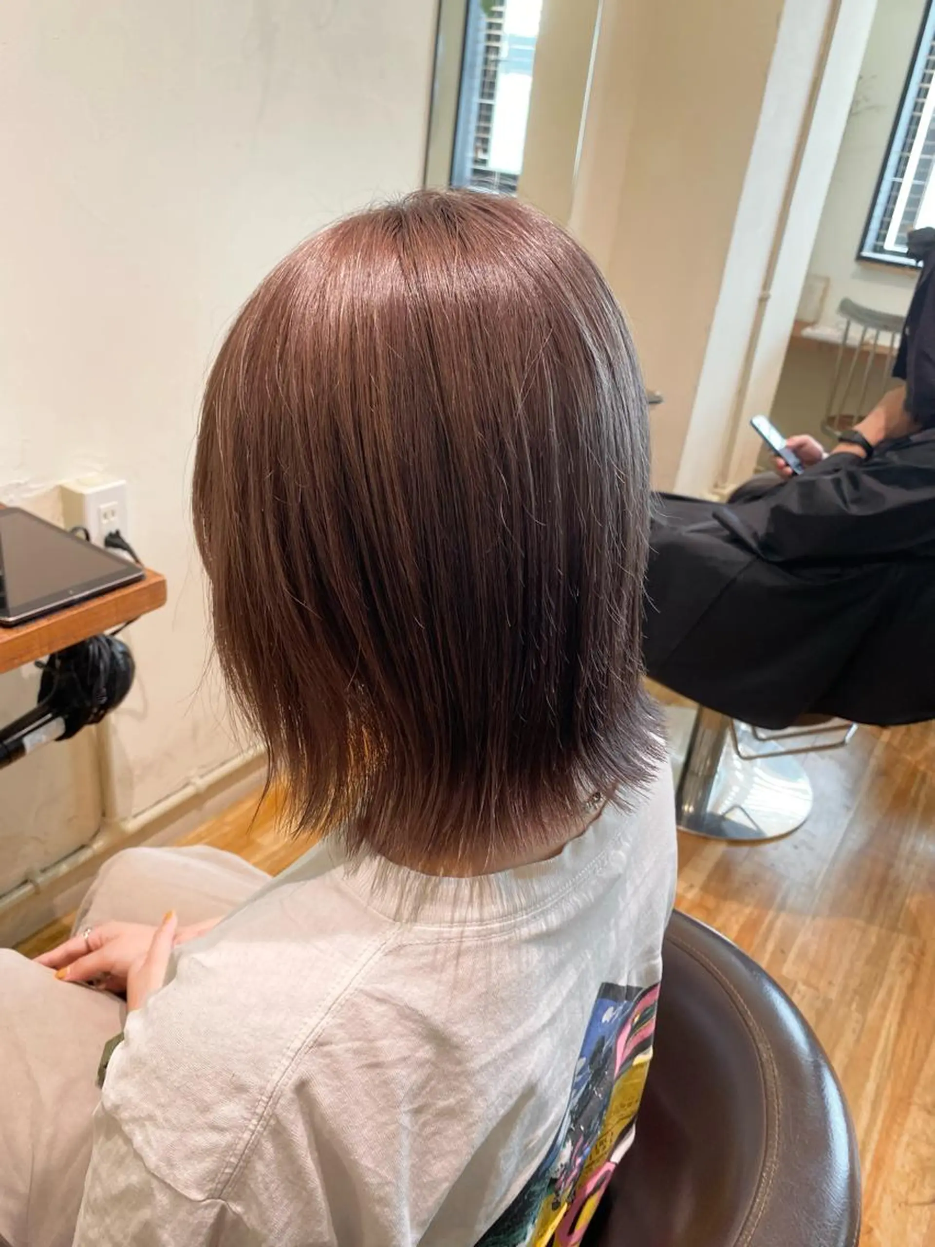 ミディアム カラー カット ヘアカラー トリートメント 三戸 修平のヘアスタイル