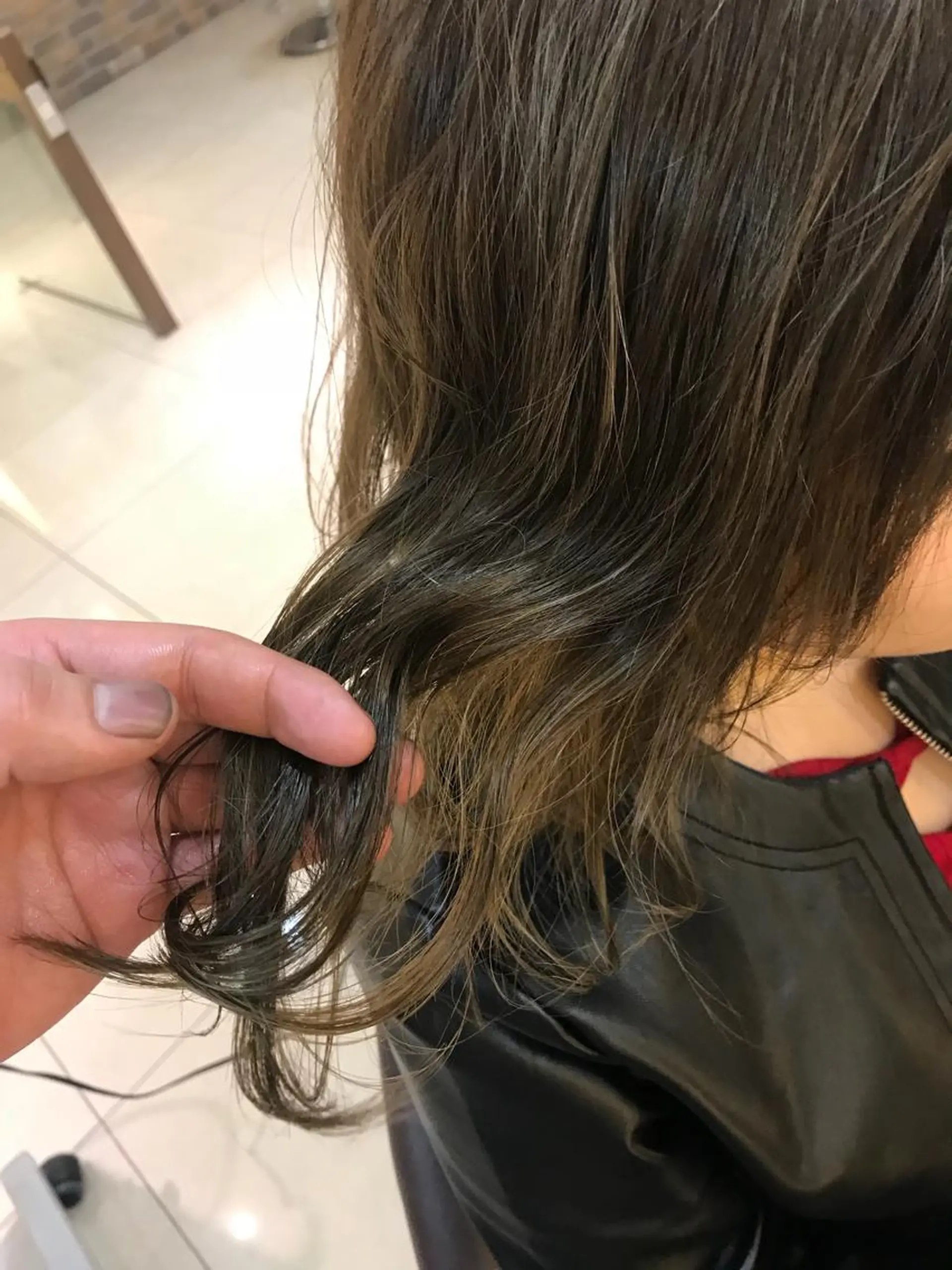 ロング カラー ハイライトカラー ハイライト ヘアカラー トリートメント ヘッドスパ 似合わせ／代表 髪質改善/山田将大のヘアスタイル