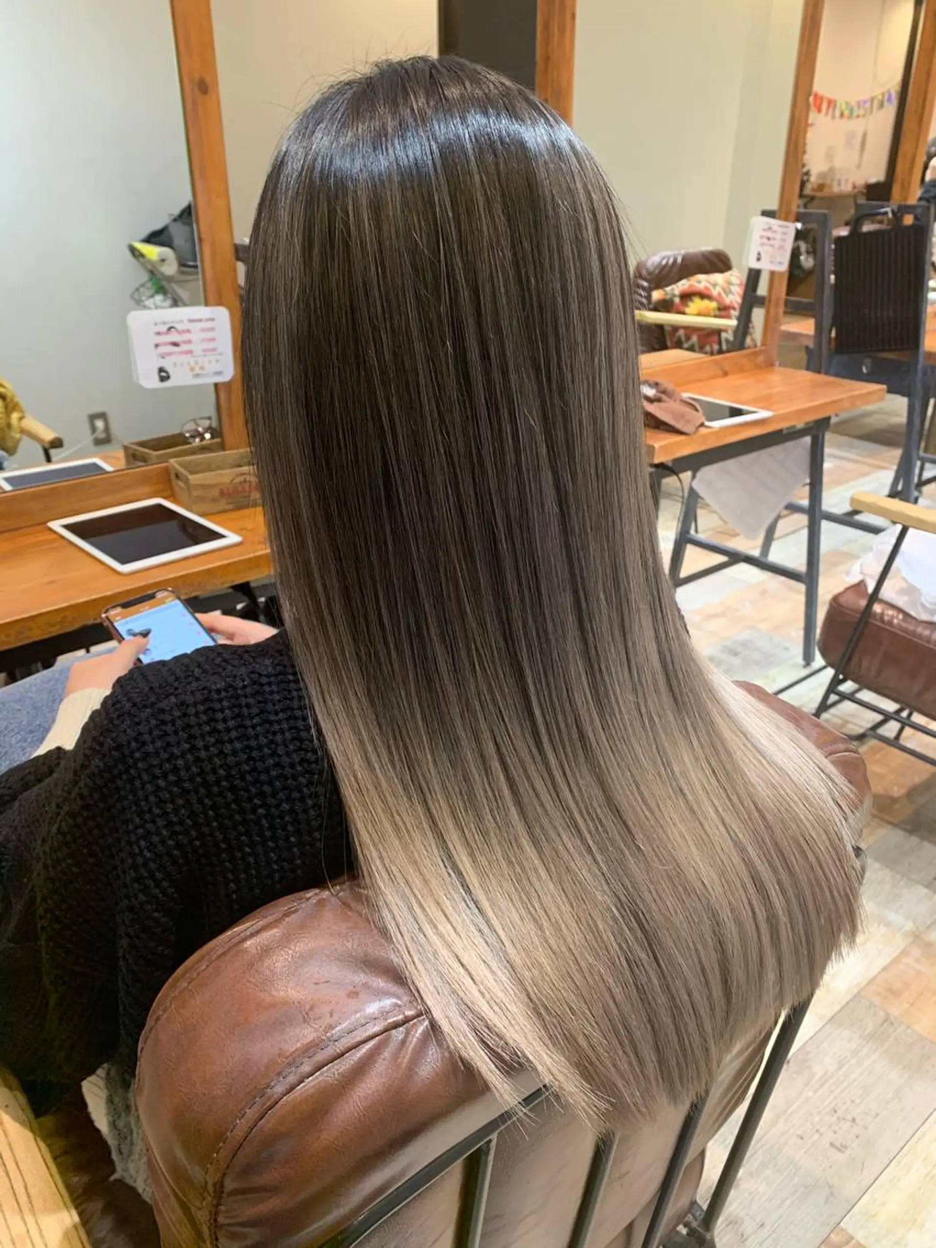 ロング カラー バレイヤージュ レイヤーカット カット ヘアカラー シールエクステ♦️ レイヤー♦️福田晃大のヘアスタイル