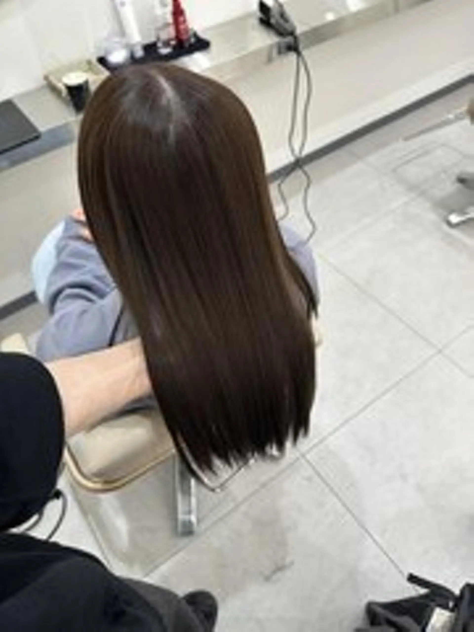 ロング ボブ ハイライト 学生 髪質改善 レイヤーカット number eluneのヘアスタイル