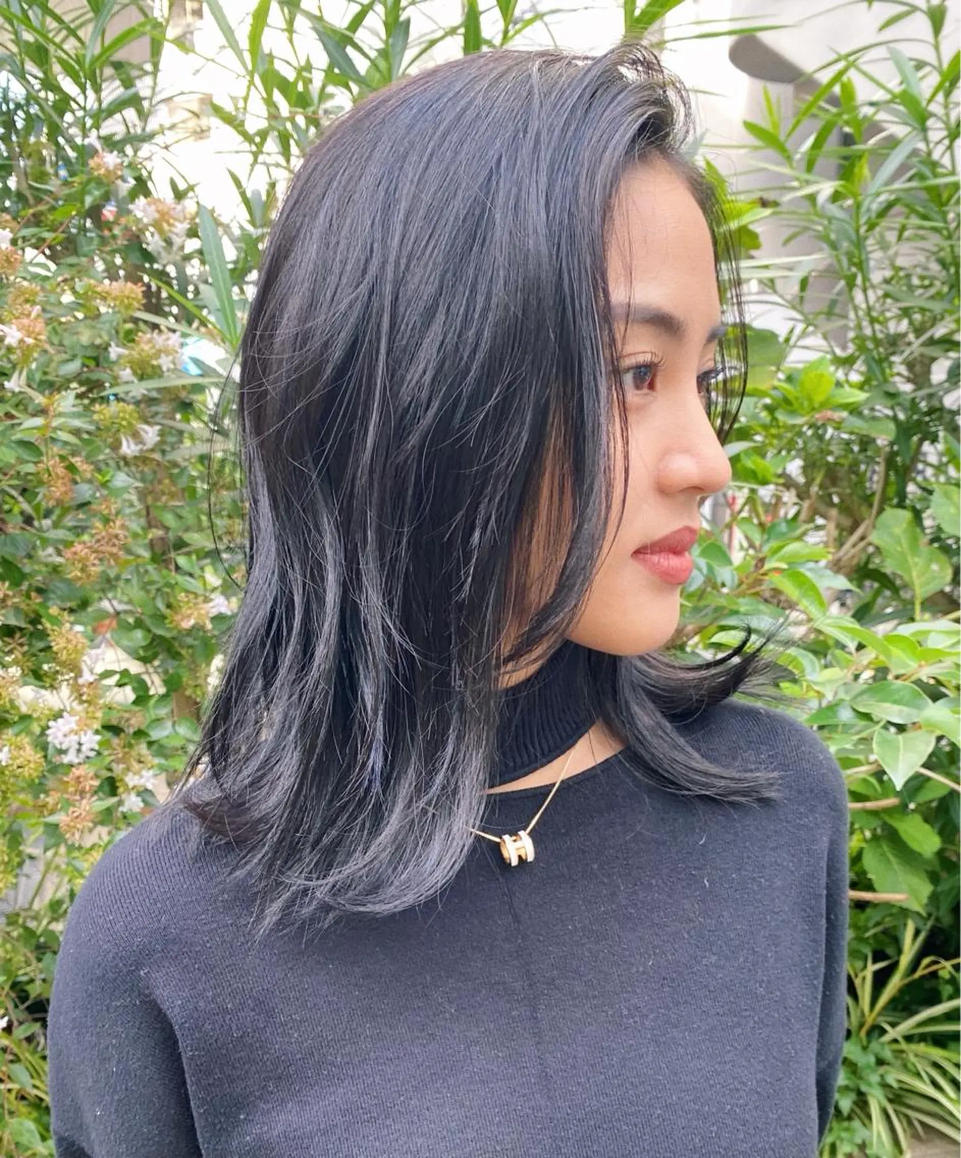 ミディアム カラー ヘアアレンジ 透明感カラー ハイライトカラー ハイライト レイヤーウルフ エクステ磯部のヘアスタイル