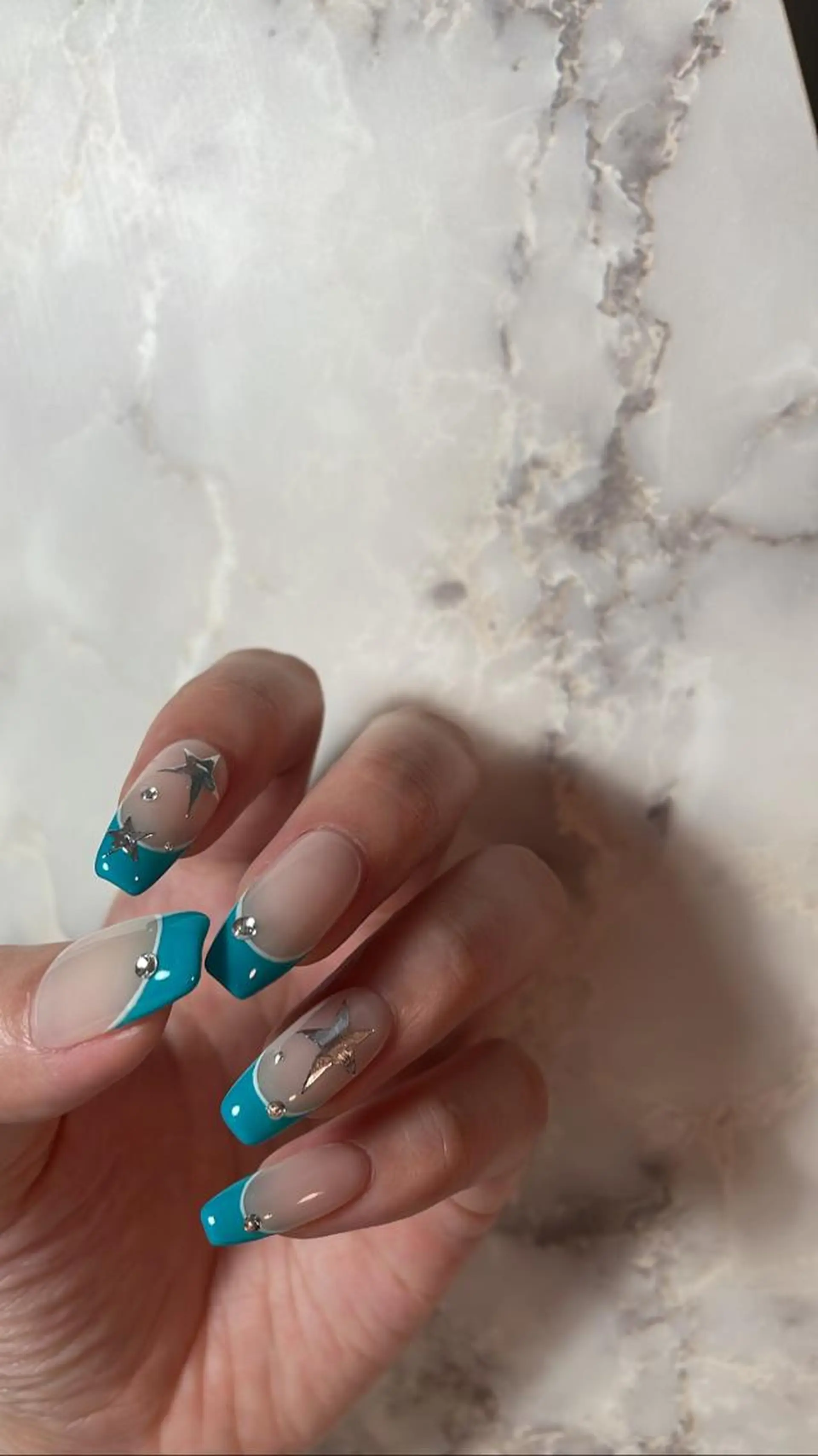 ネイル Ami 🦥のネイルデザイン