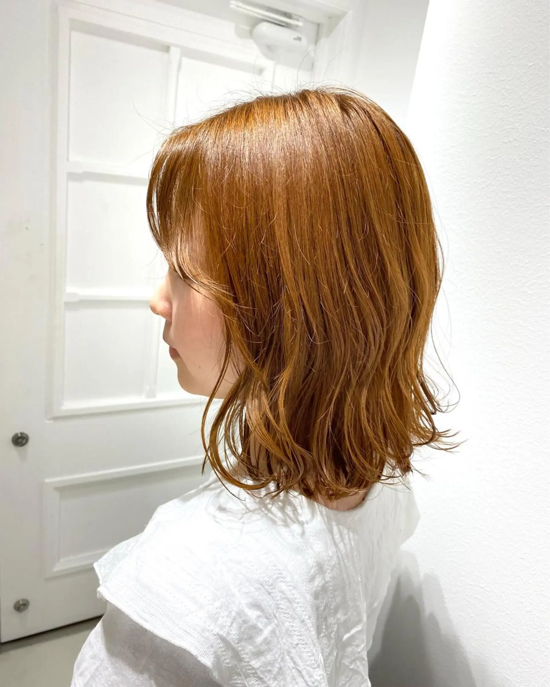 ミディアム オレンジブラウン 矢田 沙希のヘアスタイル