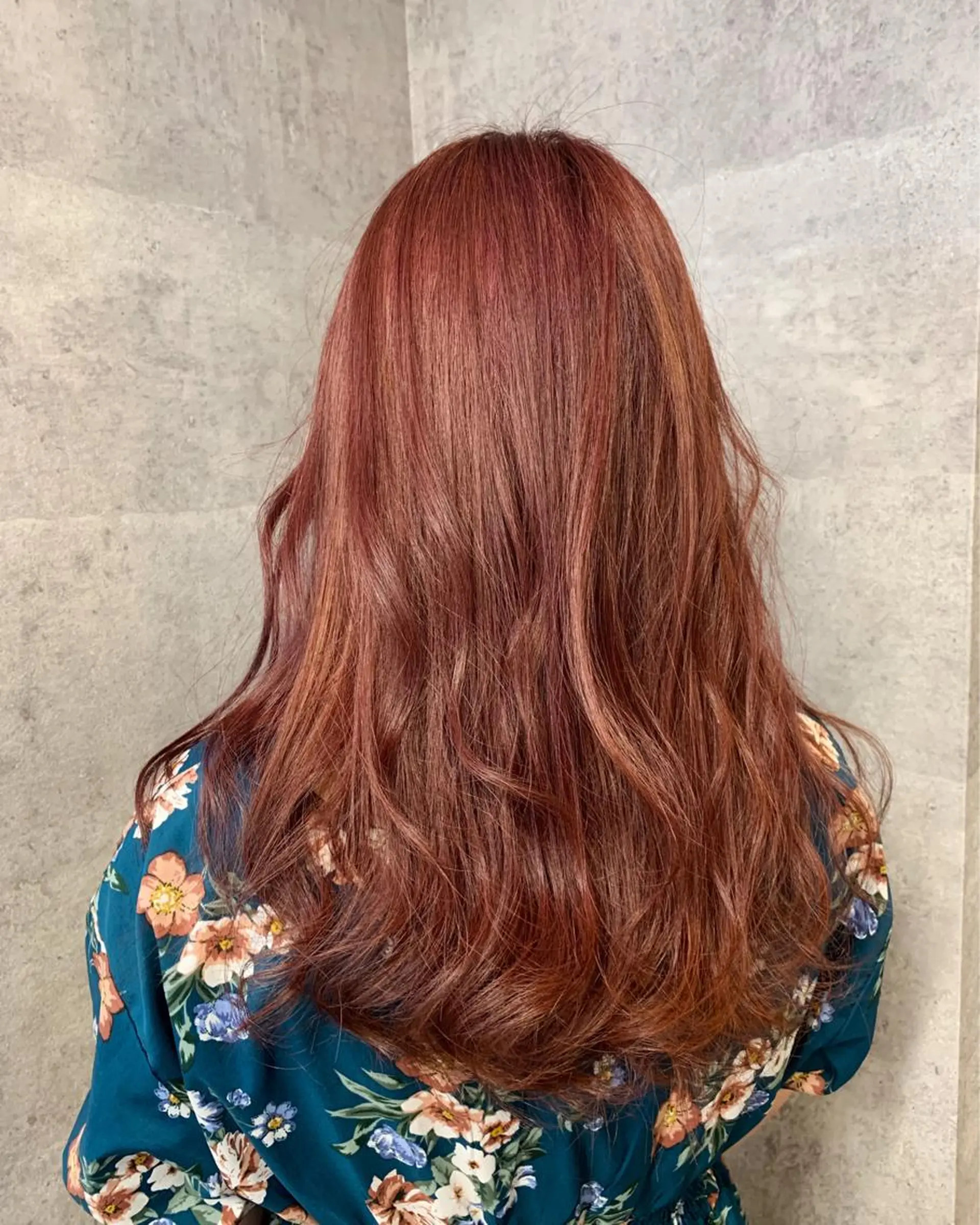 セミロング カラー レッドカラー ヘアカラー 今野 美栄のヘアスタイル