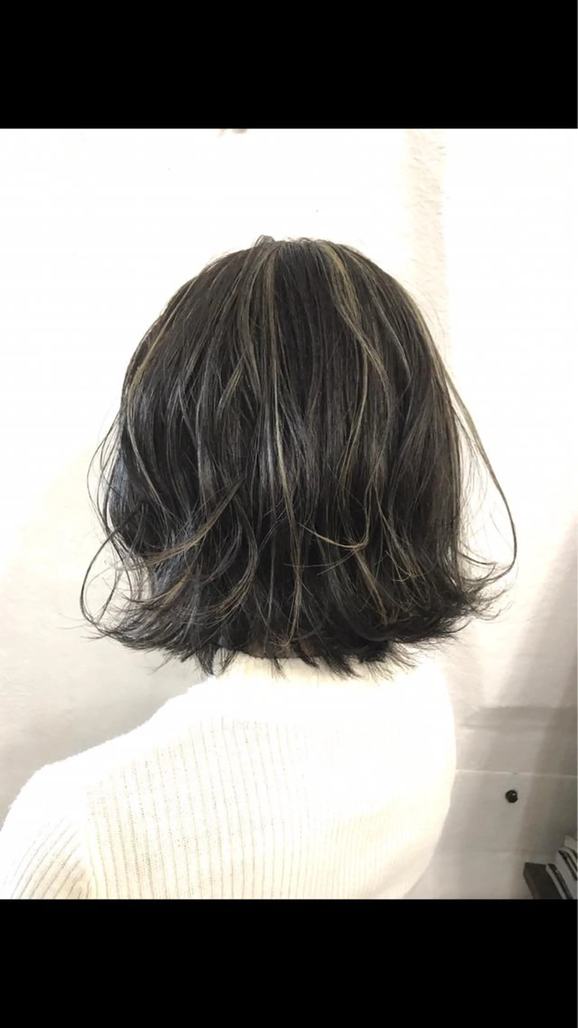 ショート カラー ヘアアレンジ 白髪ぼかしハイライト バレイヤージュヤマトのヘアスタイル