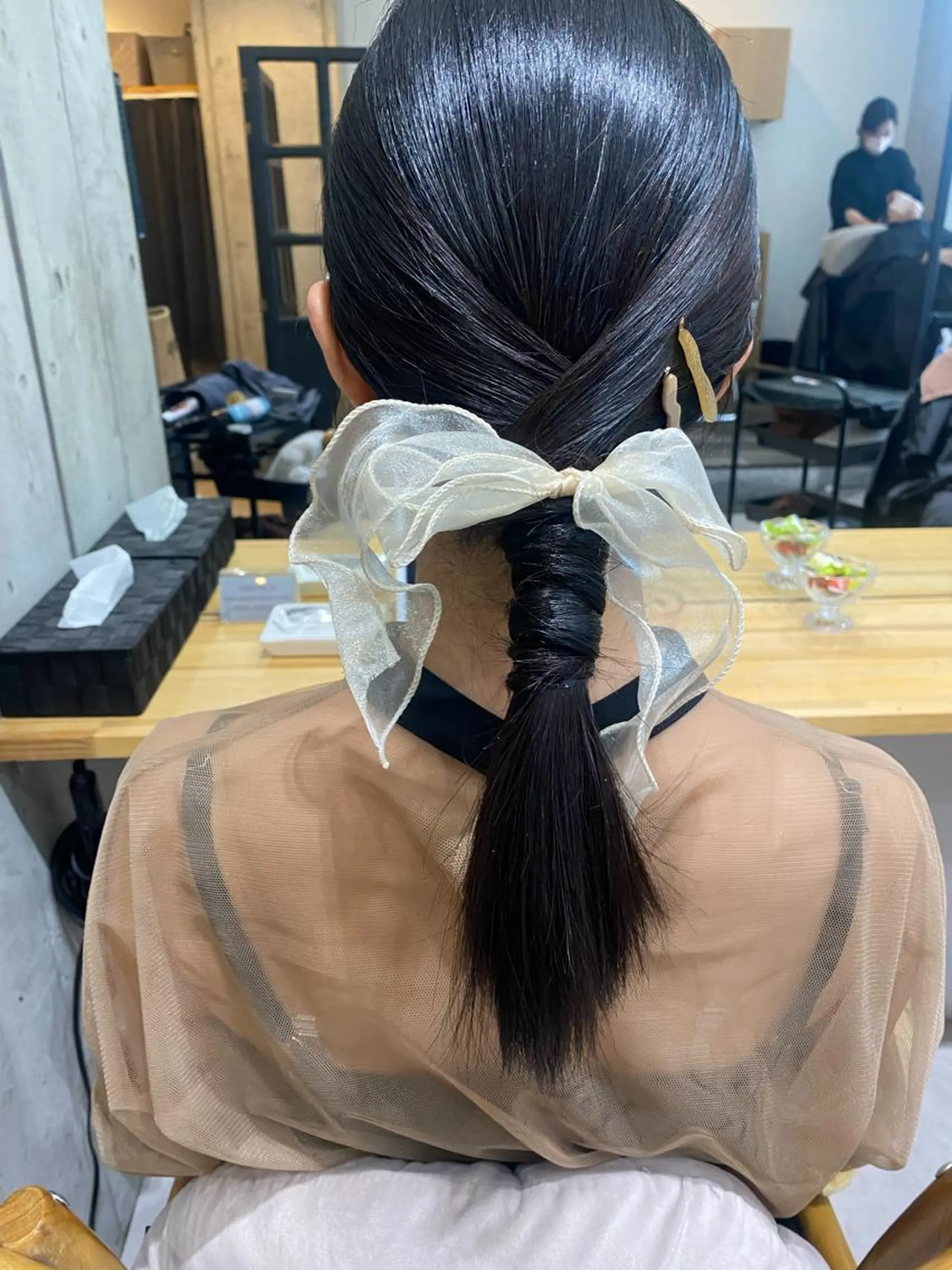 ミディアム ヘアアレンジ ヘアセット 似合う髪型が 分からない方へのヘアスタイル