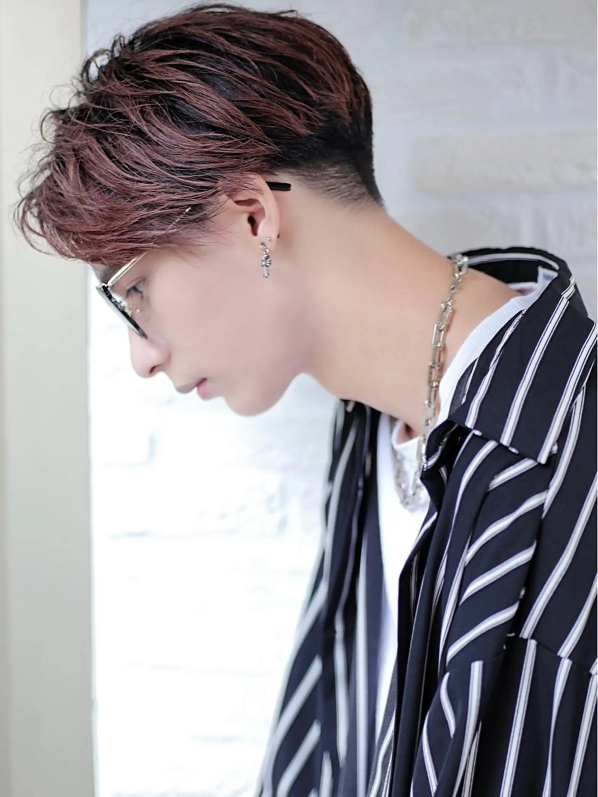 カラー メンズ マッシュ ツーブロック 刈り上げ Soleria 田中慎一のヘアスタイル