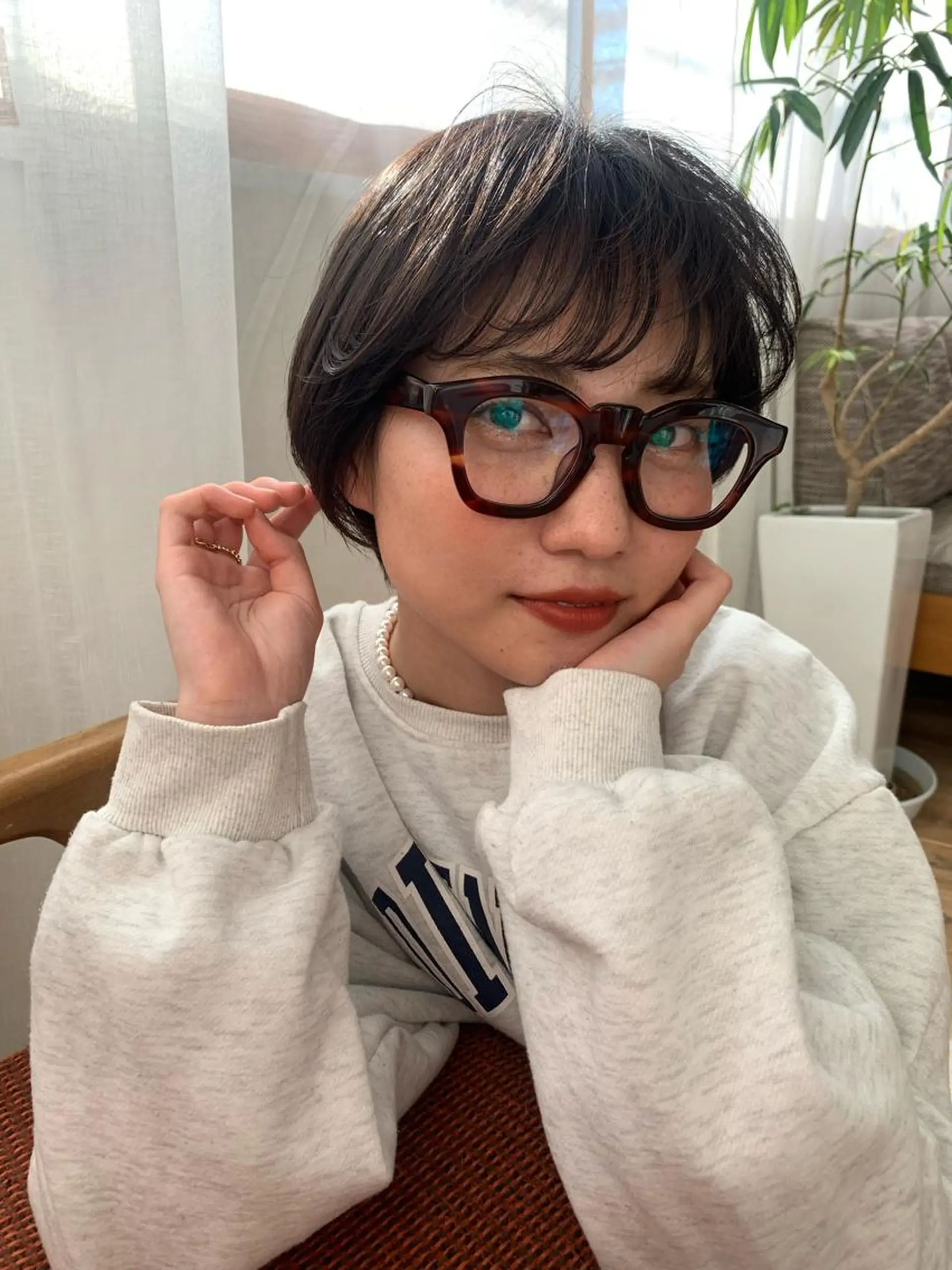 ショート カラー stylist店長 岡本真依のヘアスタイル