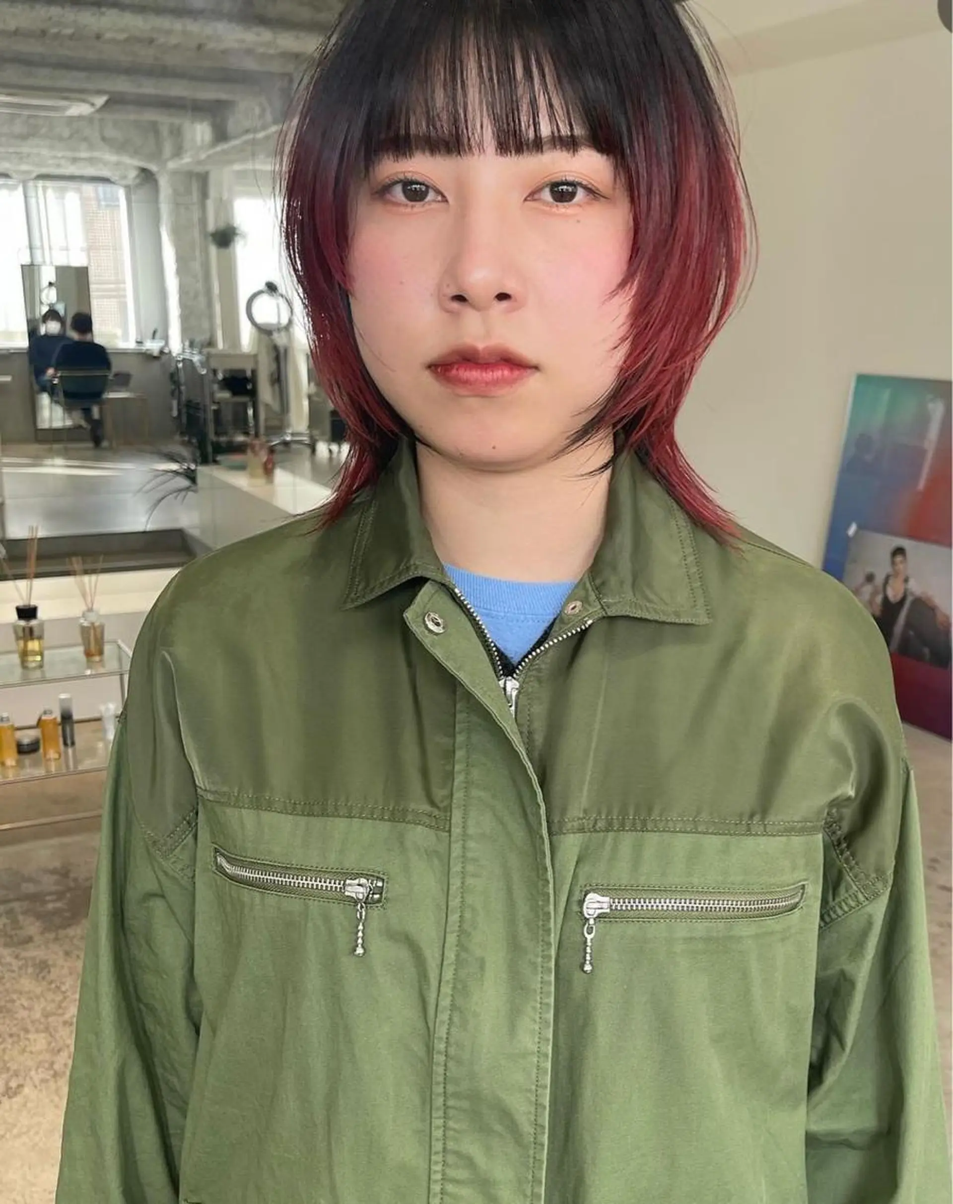 ミディアム カラー oma 袮次金 鈴香のヘアスタイル