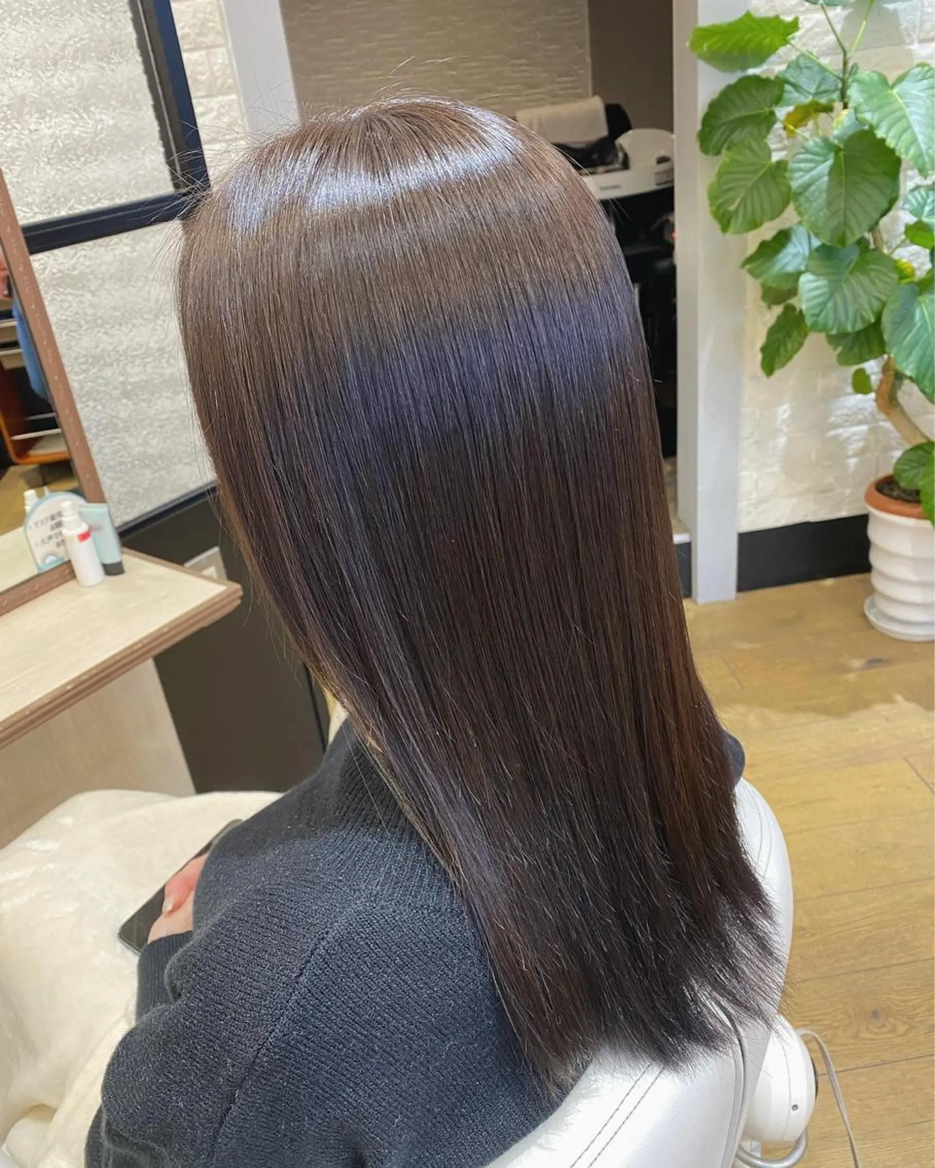 ロング カラー カット ヘアカラー トリートメント ヘッドスパ 艶感🫧透明感カラー YUKARIのヘアスタイル