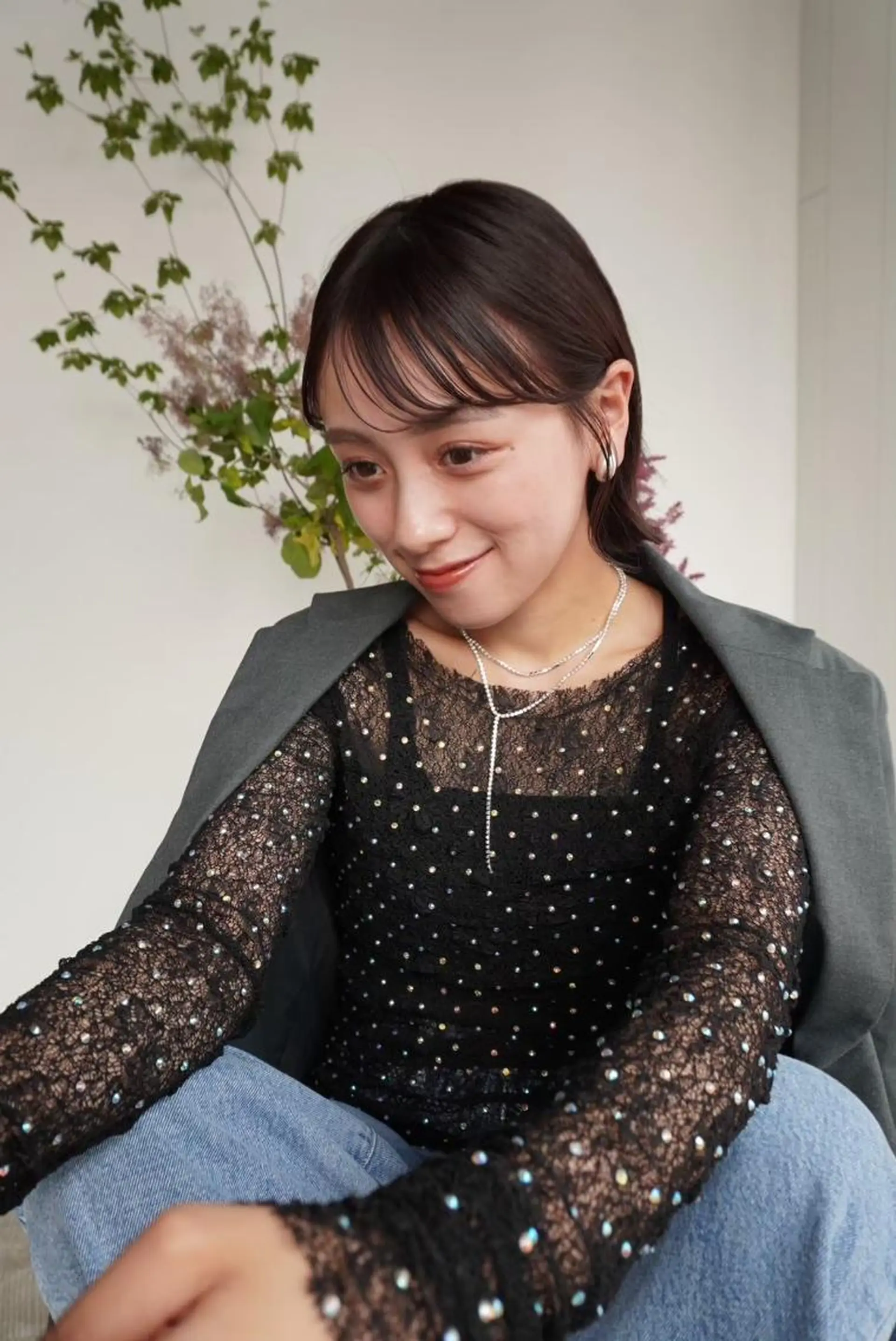 ミディアム カラー パーマ ミディアムパーマ アッシュ バレイヤージュ ベージュカラー ブリーチ カット トリートメント CEINE loqのヘアスタイル